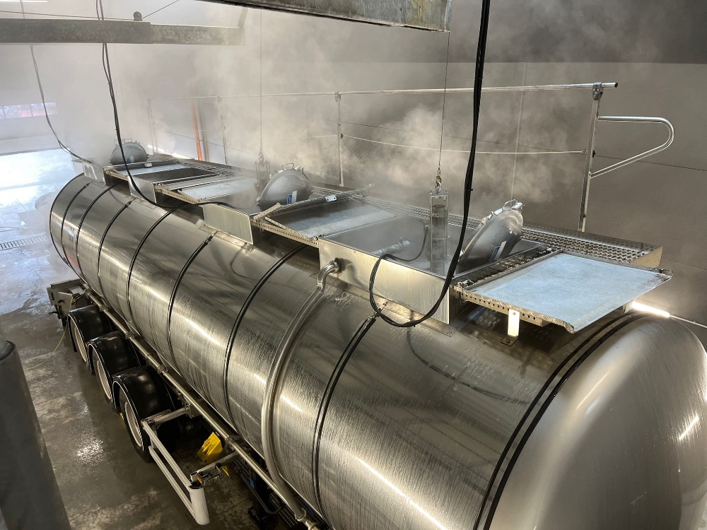 Mycí centrum VYTÁSEK s.r.o. - cisterny foto 3