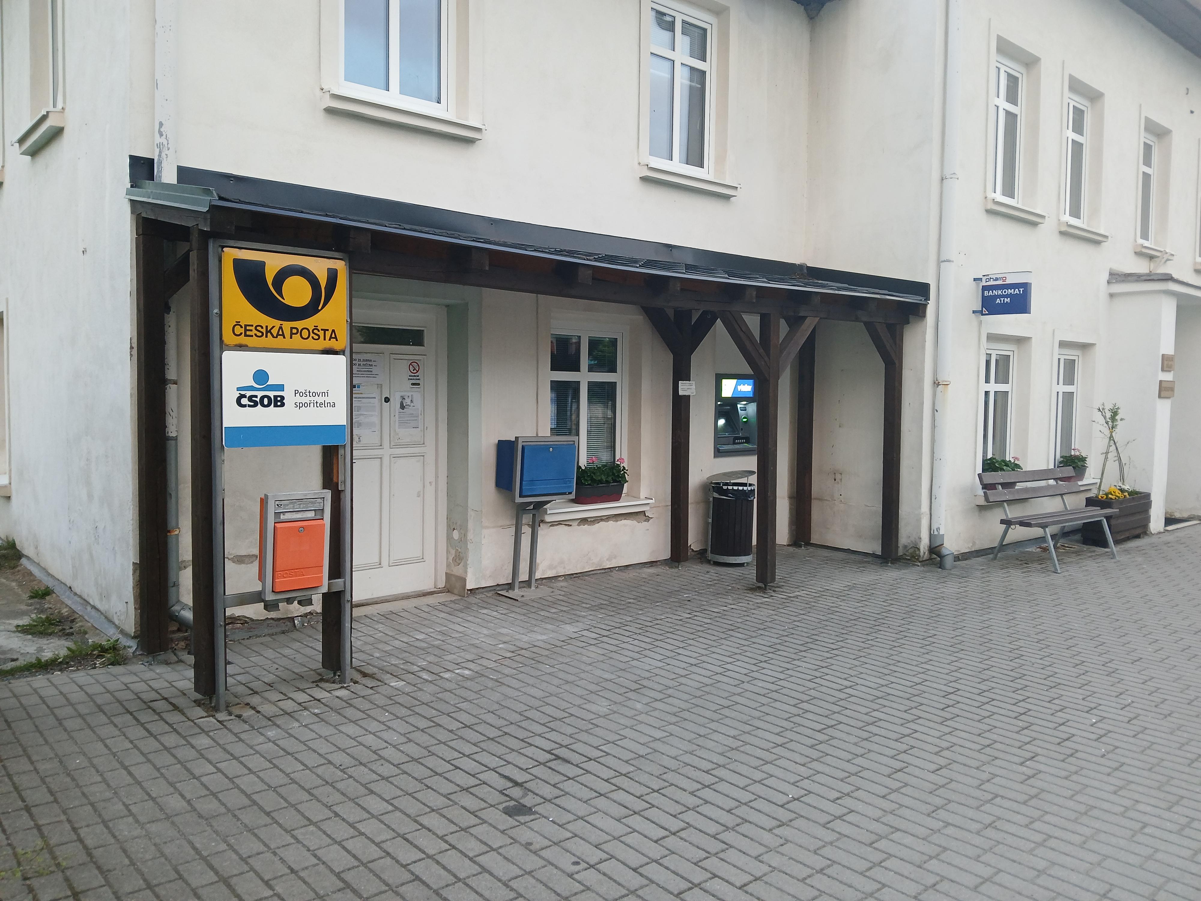 Fio banka - bankomat foto 1