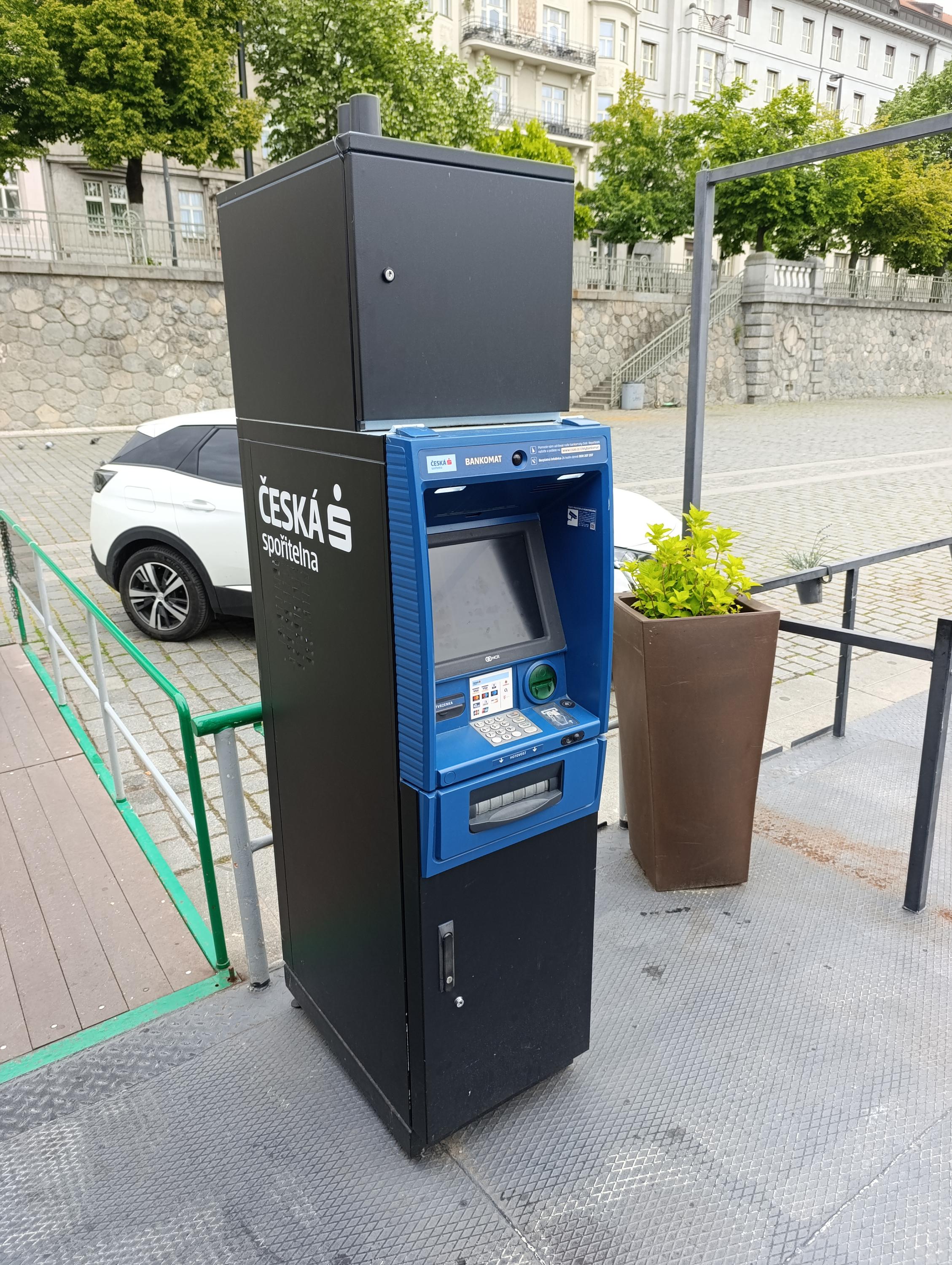 Bankomat České spořitelny foto 4