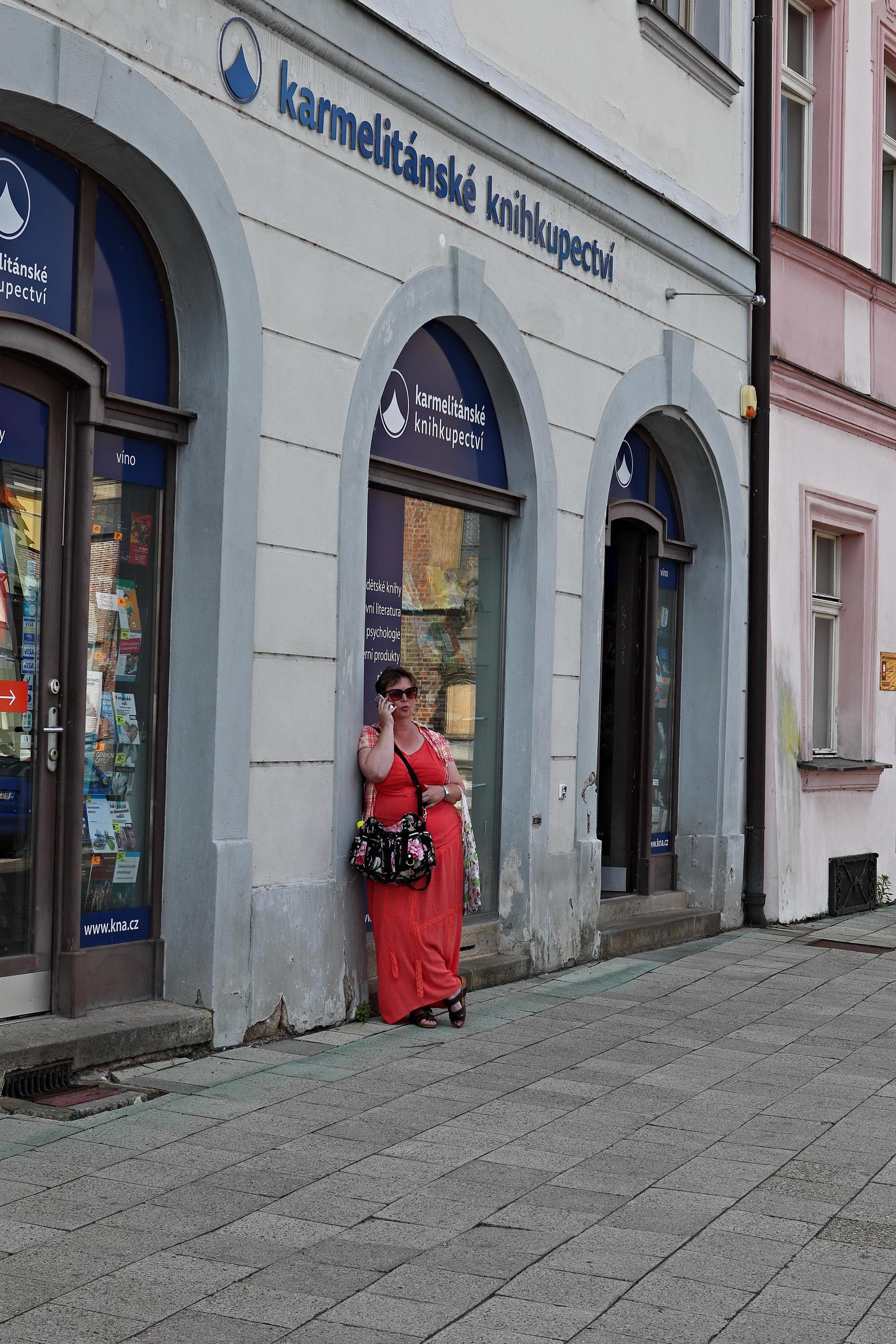 Karmelitánské knihkupectví foto 3