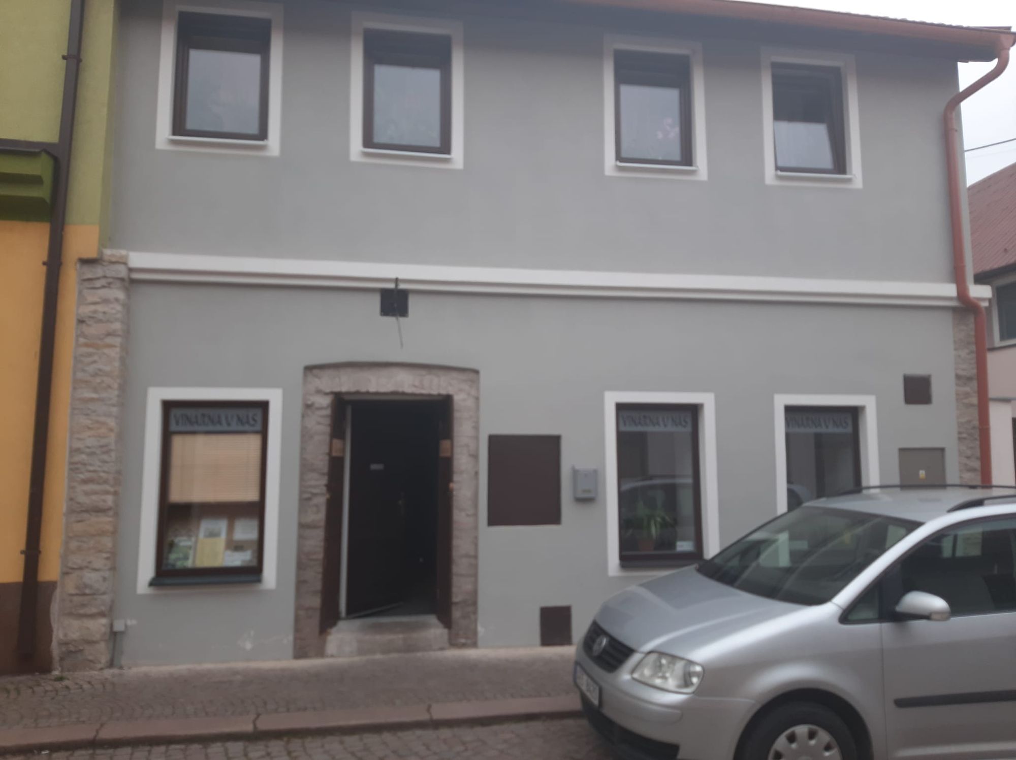 Vinárna "U NÁS" foto 3