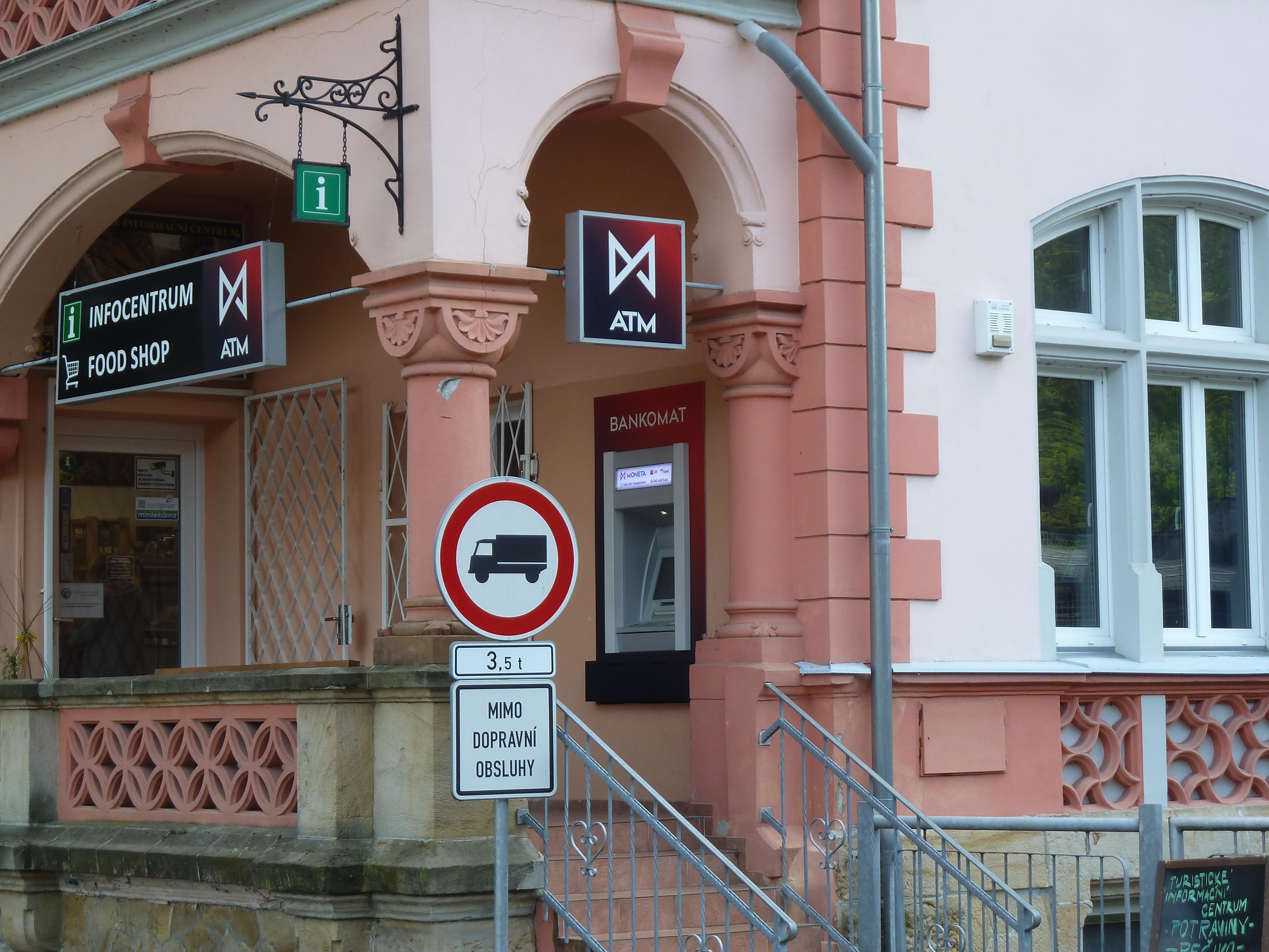 Bankomat MONETA Money Bank foto 3