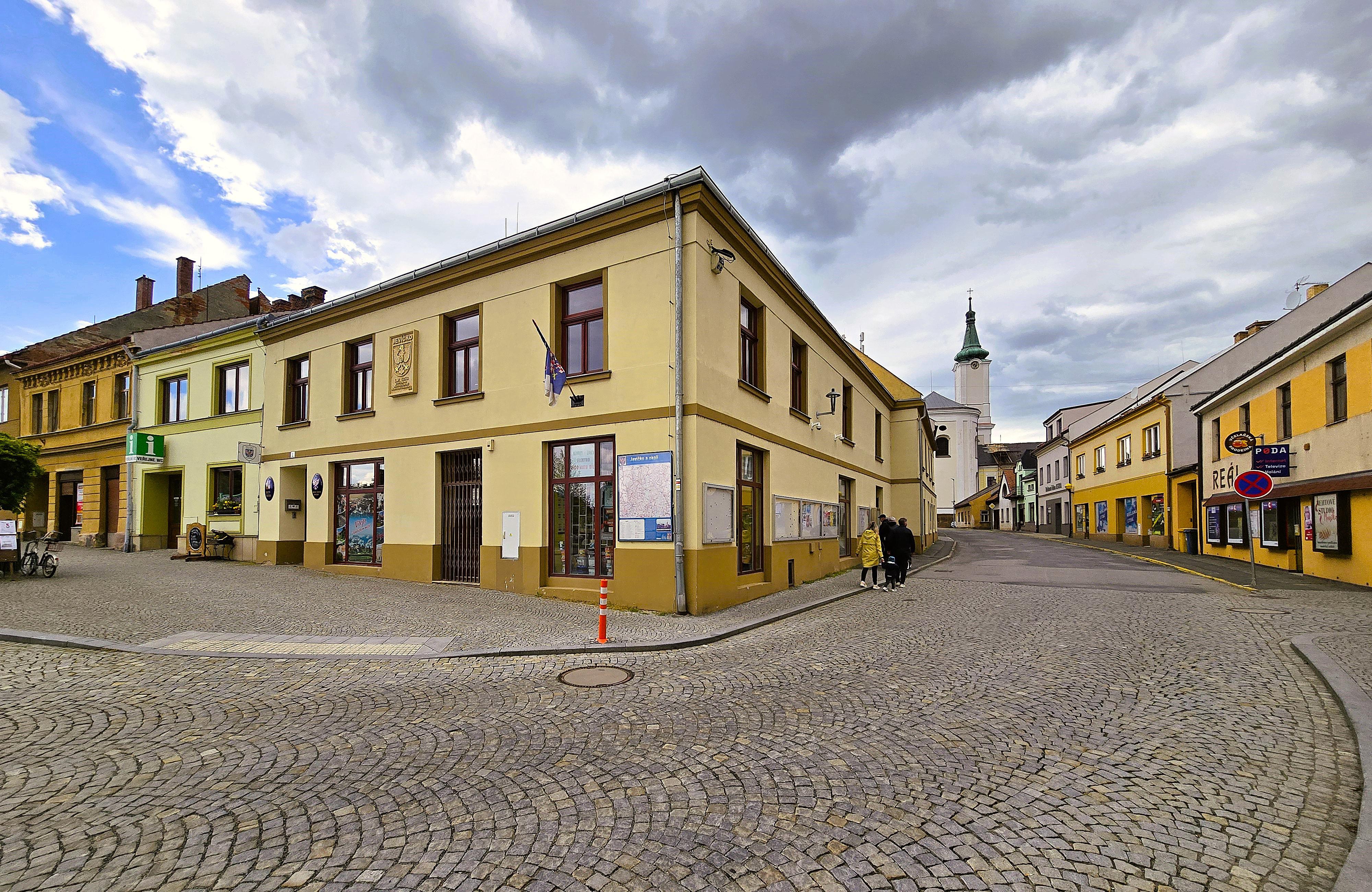 Jevíčko - městský úřad foto 6