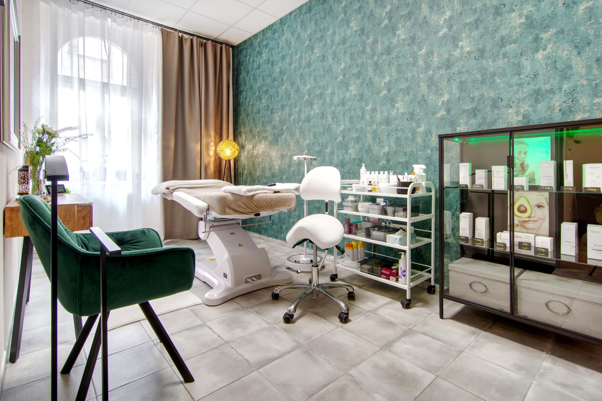 Beauty Bar