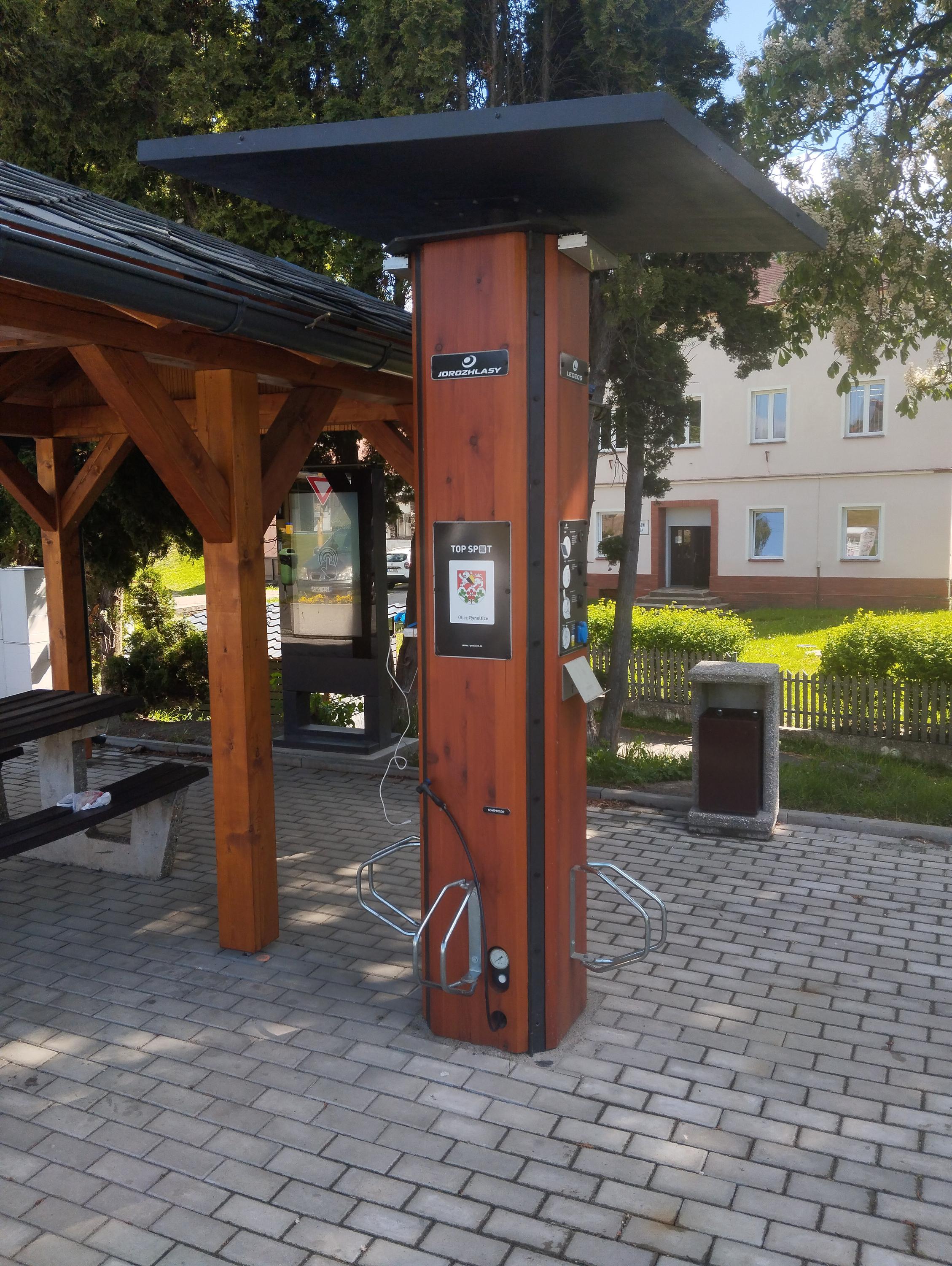 Dobíjecí stanice Parkoviště Rynoltice foto 2