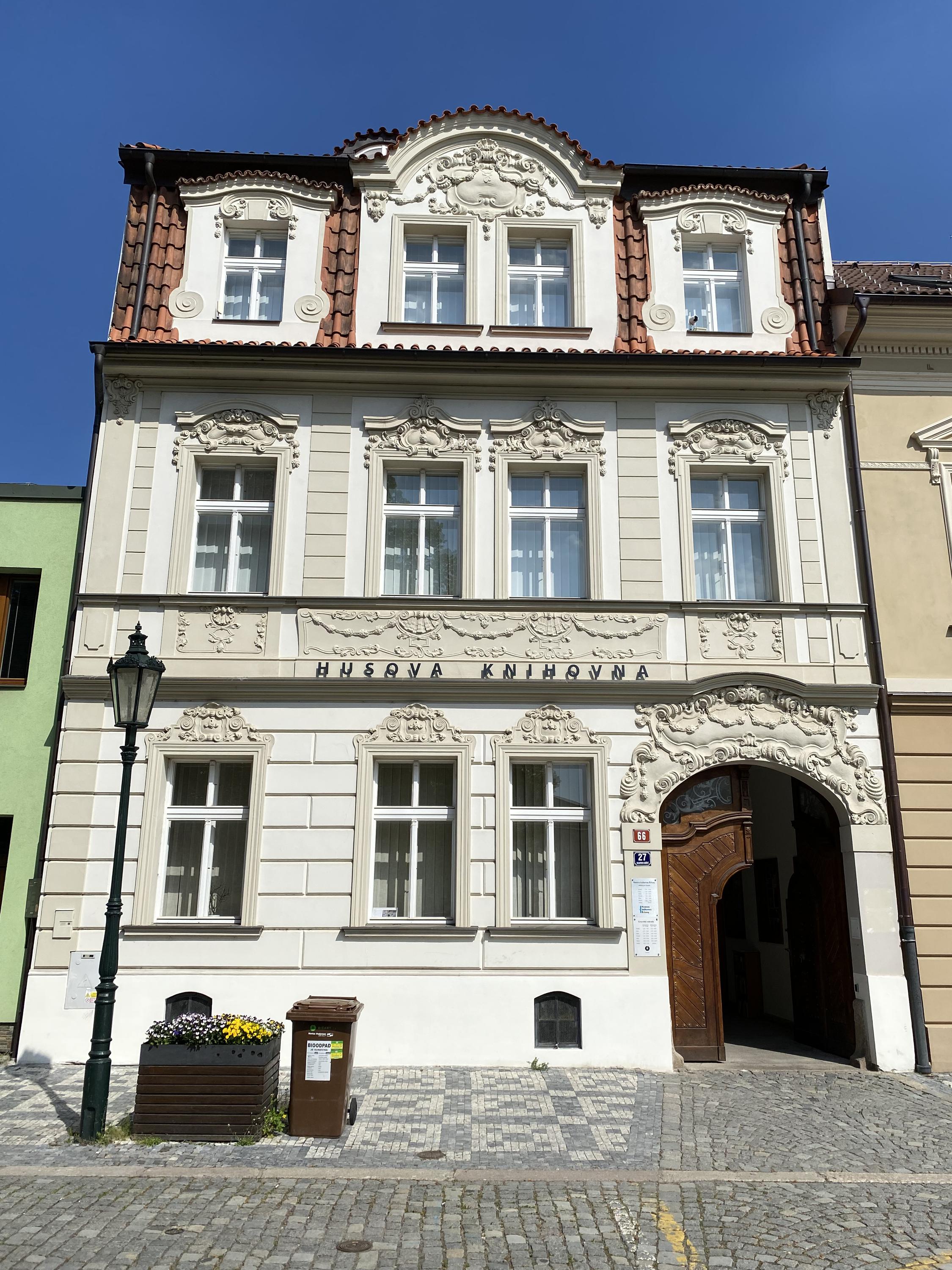 Husova knihovna v Říčanech foto 5