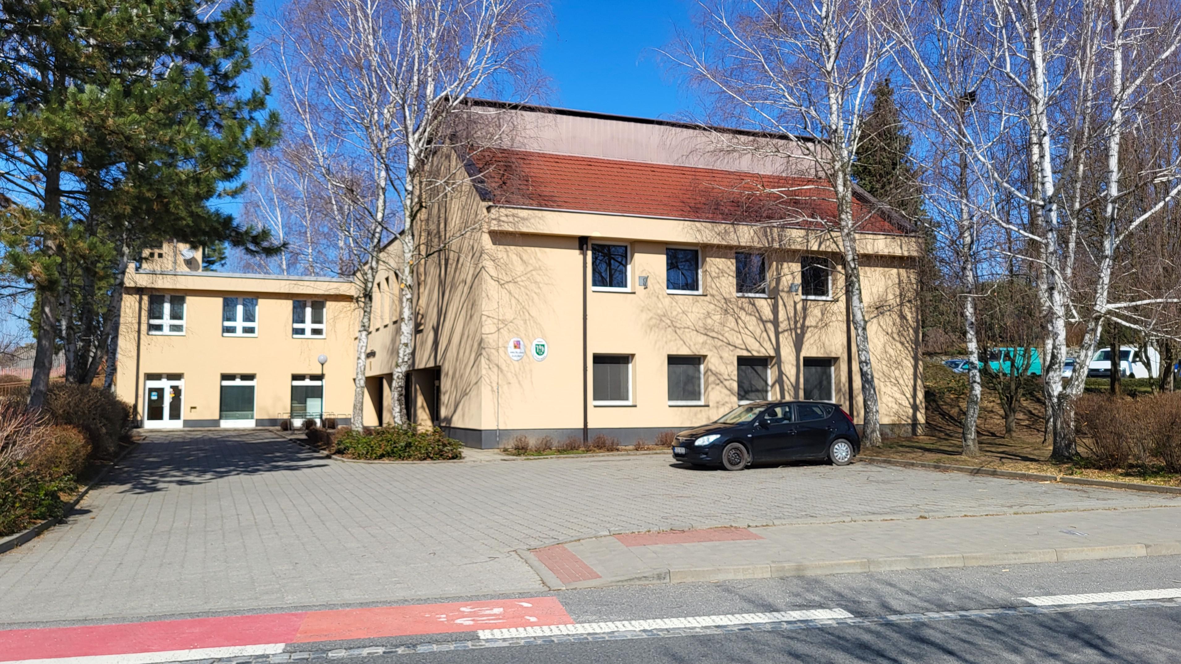 Zlechov - obecní úřad foto 3