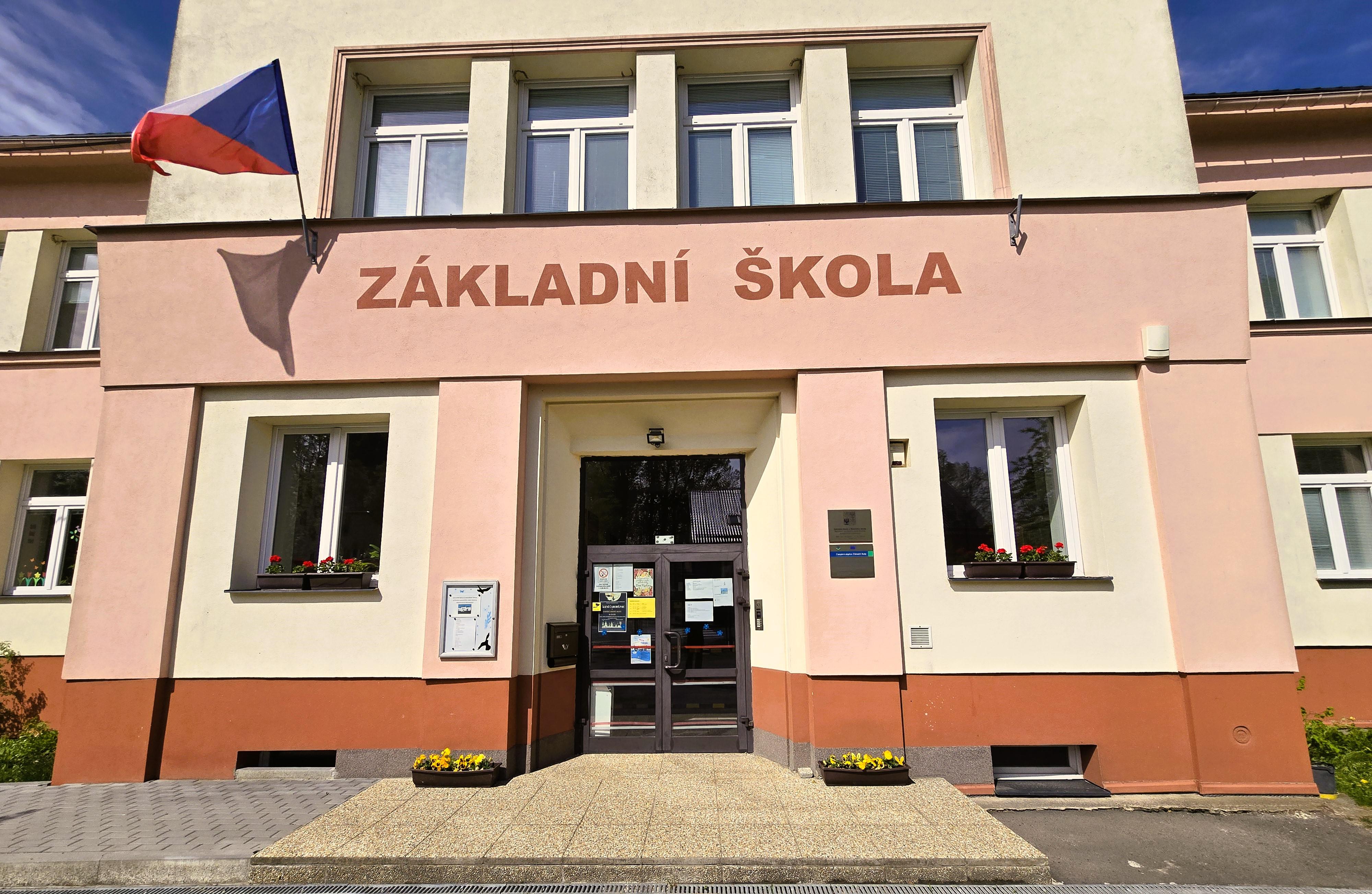 ZŠ a MŠ Dětřichov nad Bystřicí foto 4