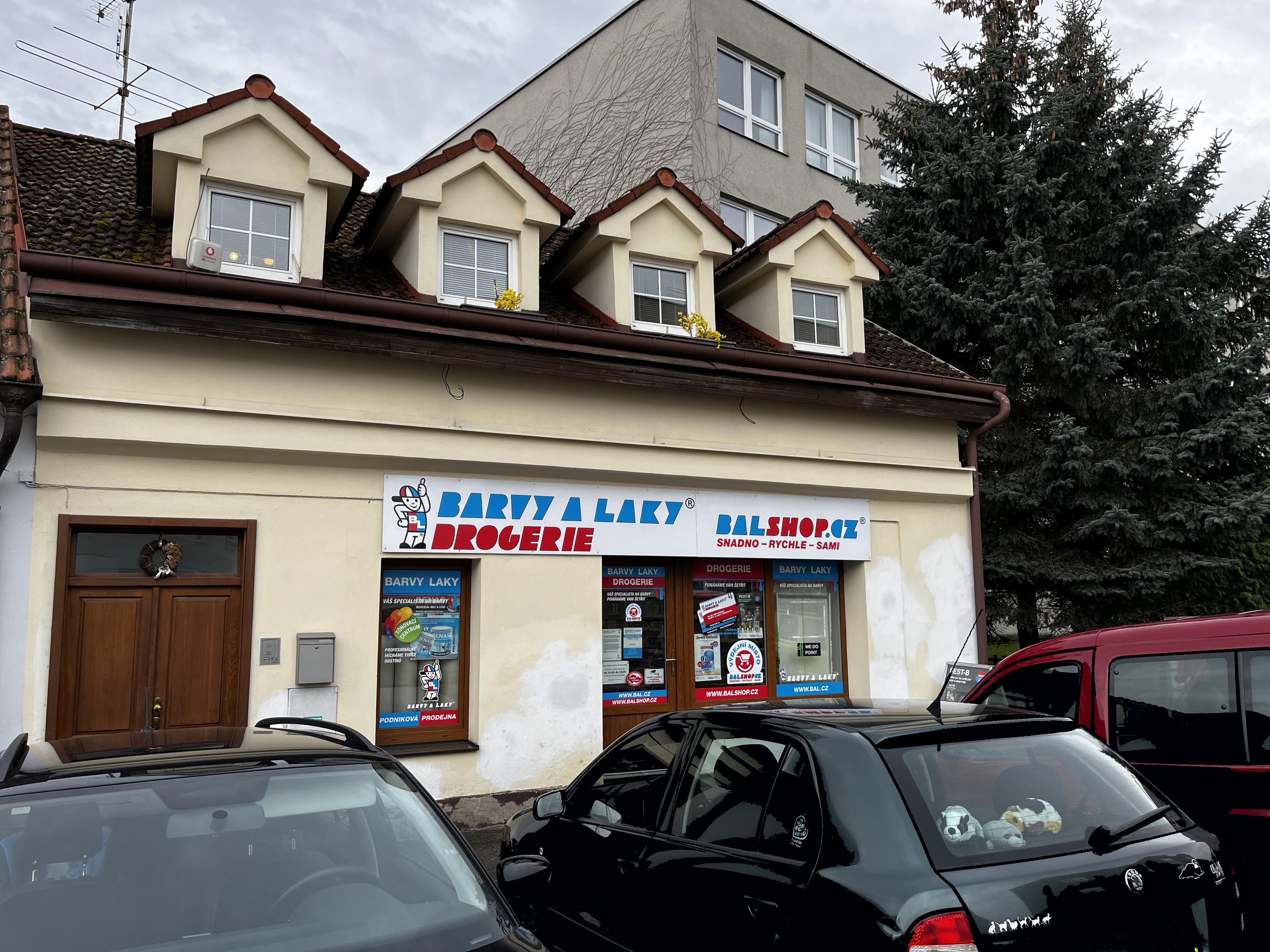 BARVY A LAKY DROGERIE foto 5