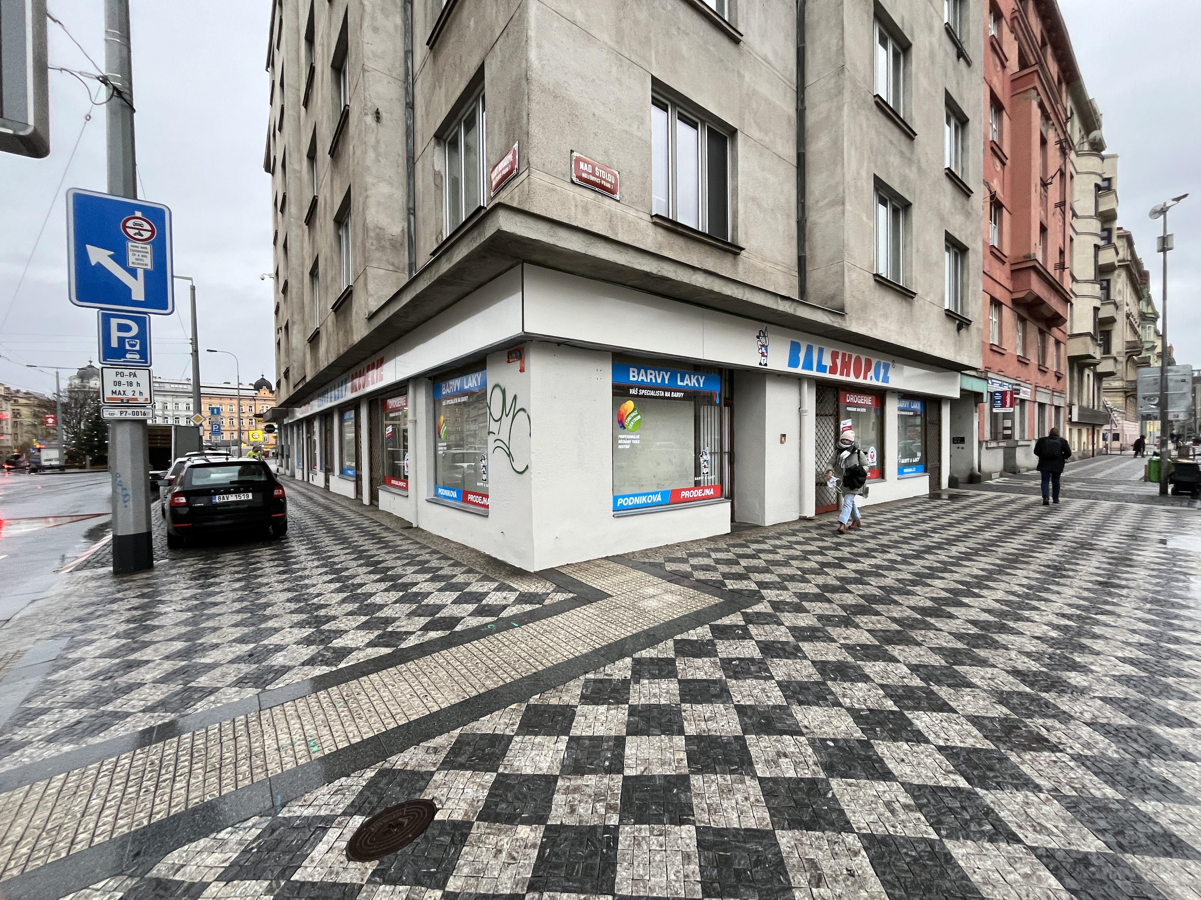 BARVY A LAKY DROGERIE foto 5