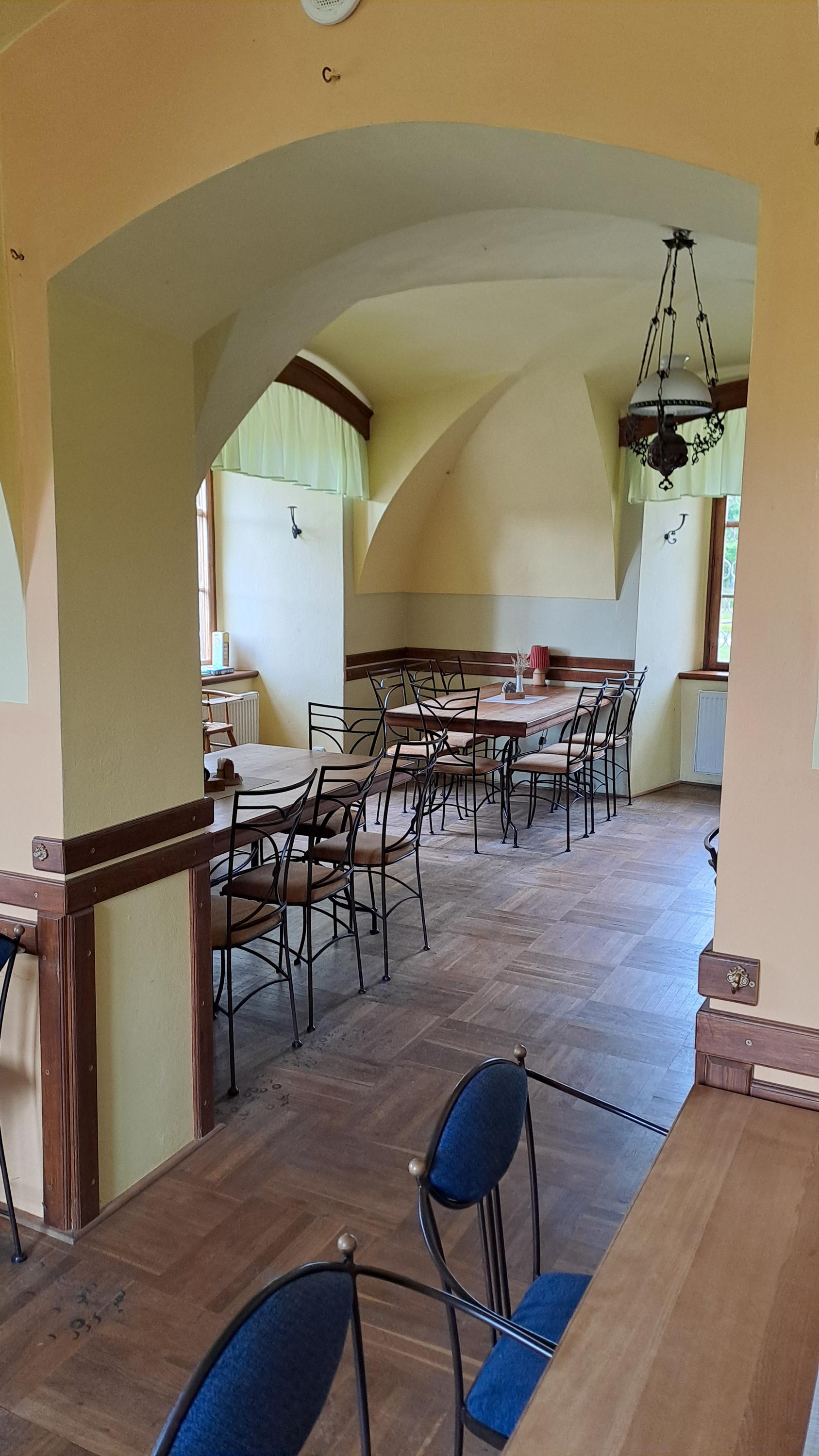 Zámecká restaurace foto 2
