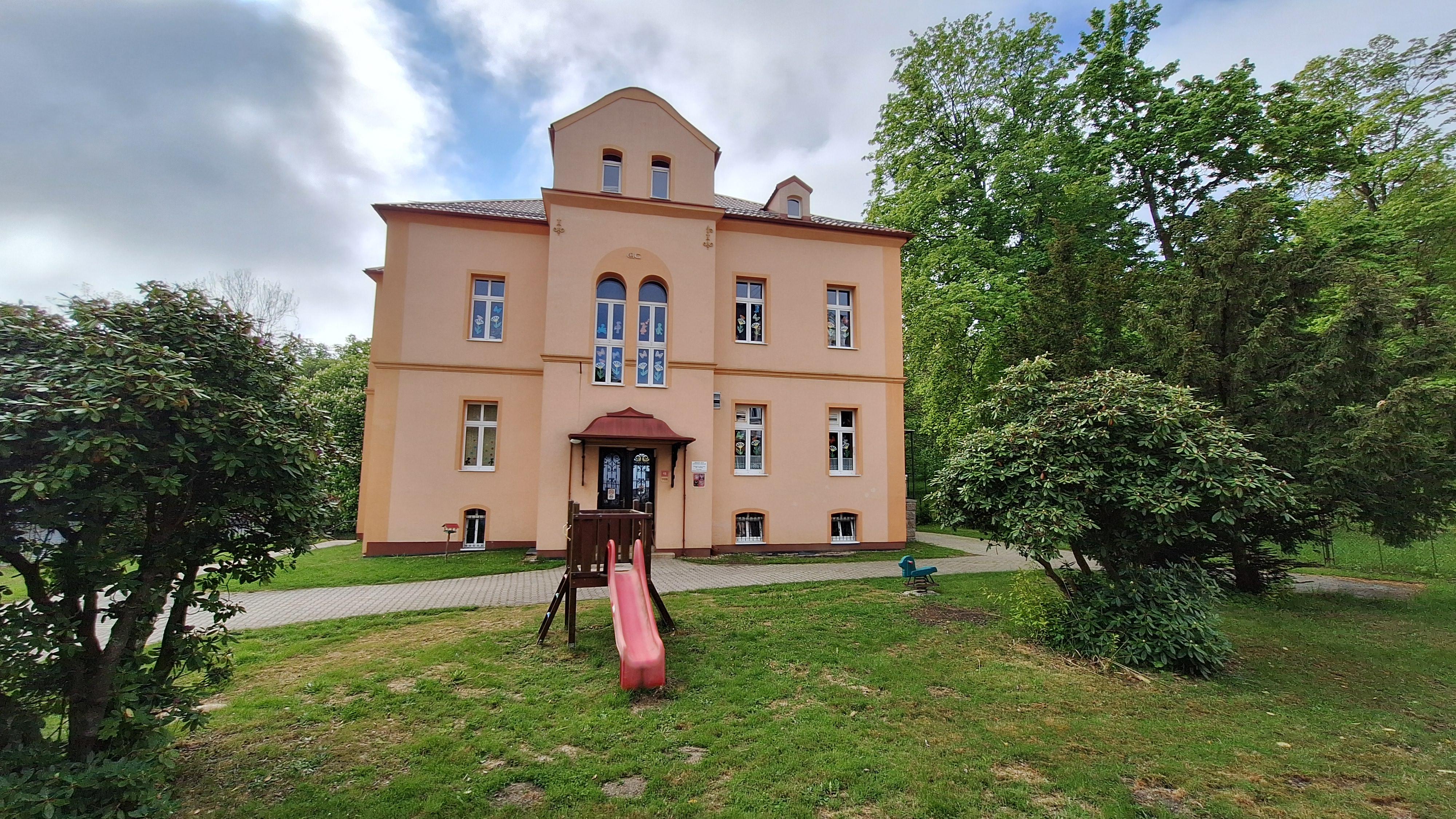 ZŠ a MŠ Aš, Gustava Geipela foto 2