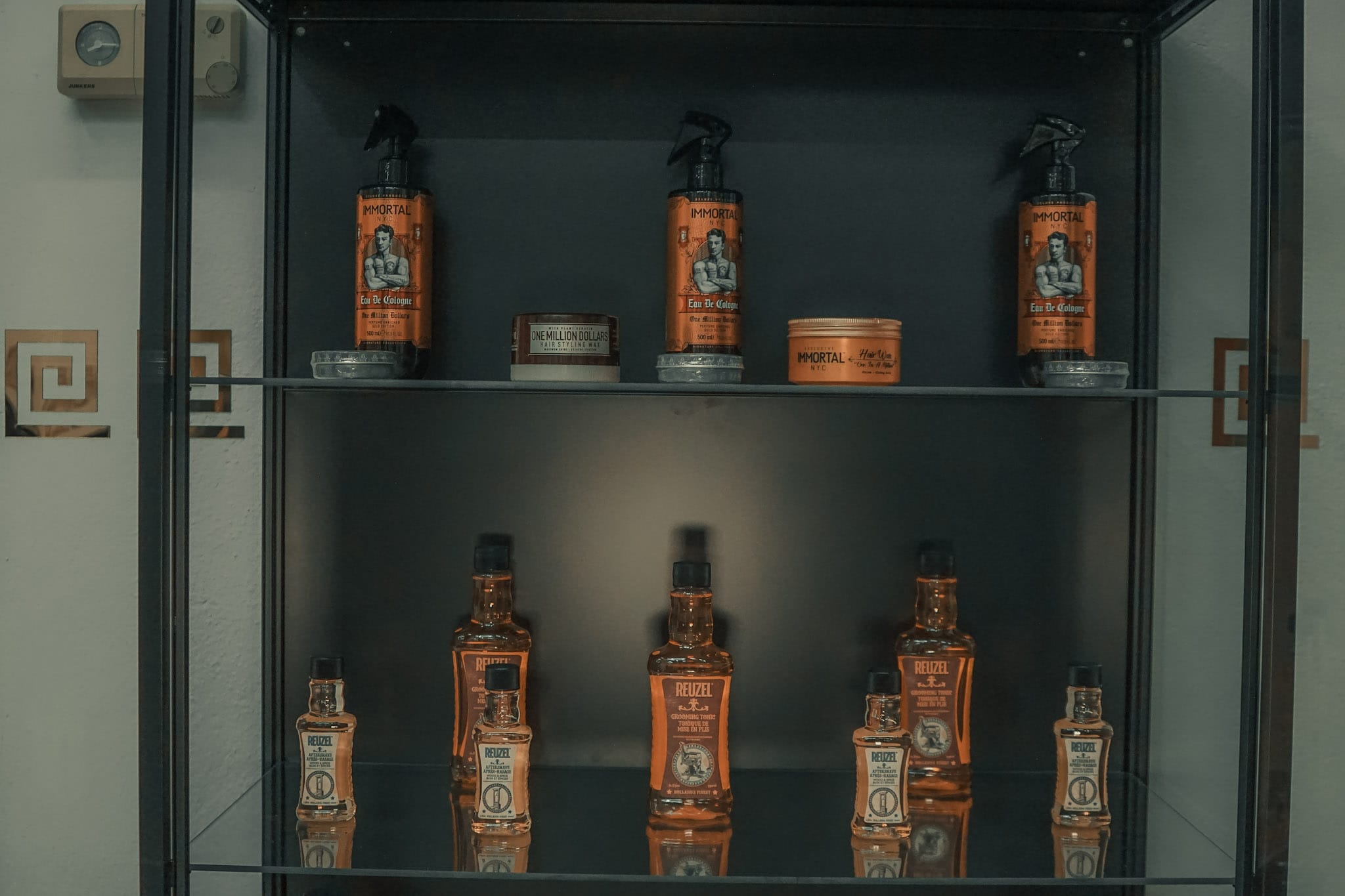 El Lobo Barbershop foto 4