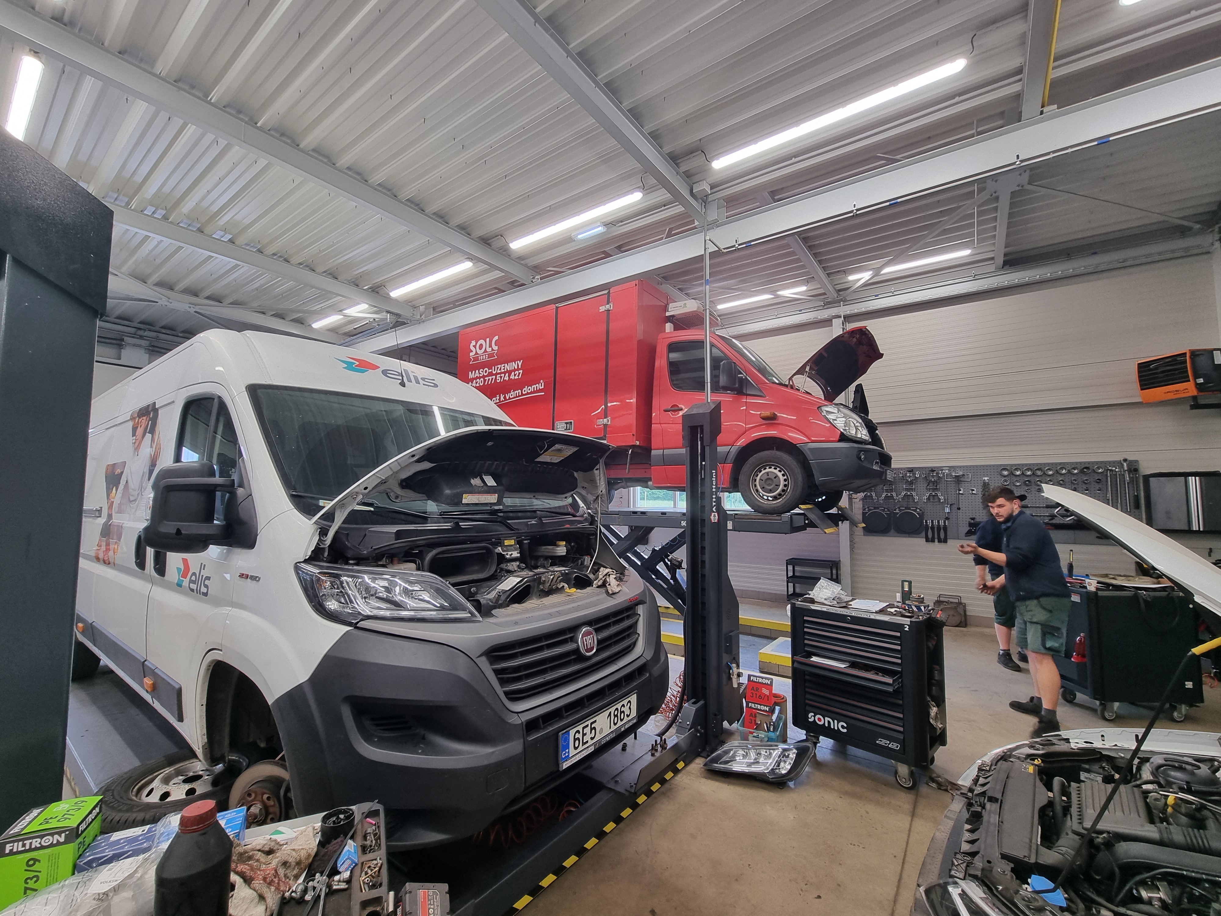 Motorcentrum Cotkytle, s.r.o. foto 3