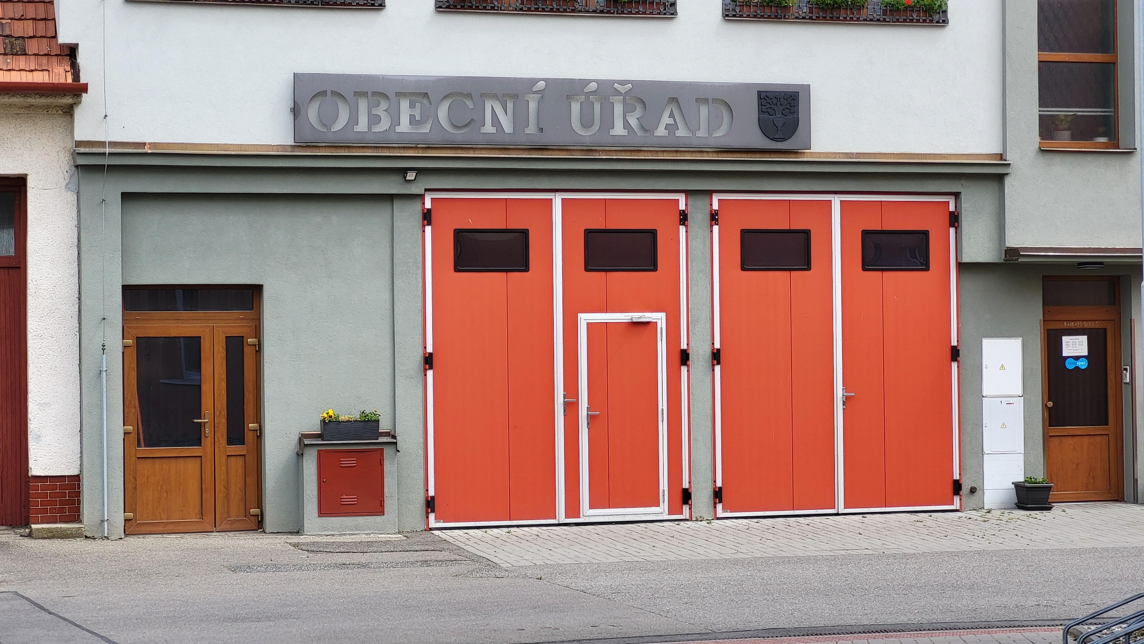 Obecní knihovna Nedakonice foto 2