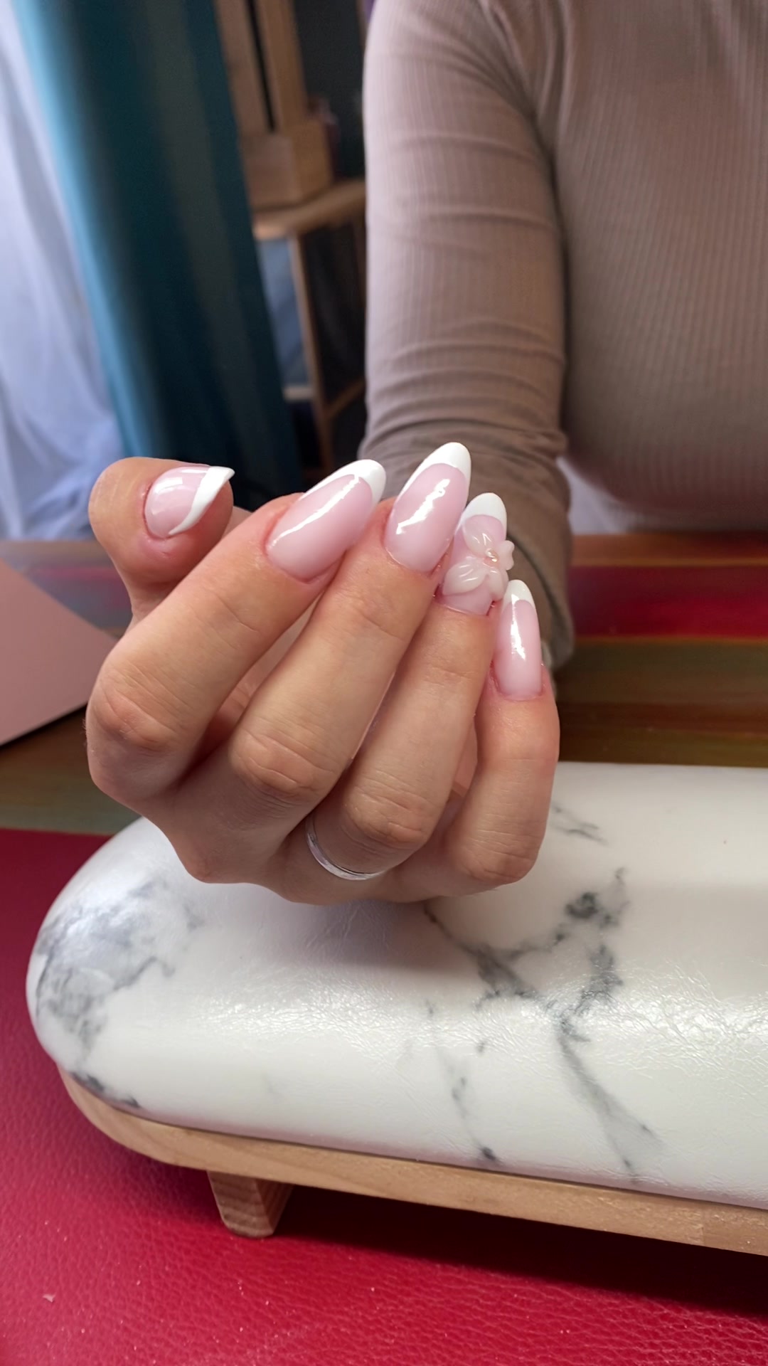 Tinuš Nails Design foto 2 (náhled videa)