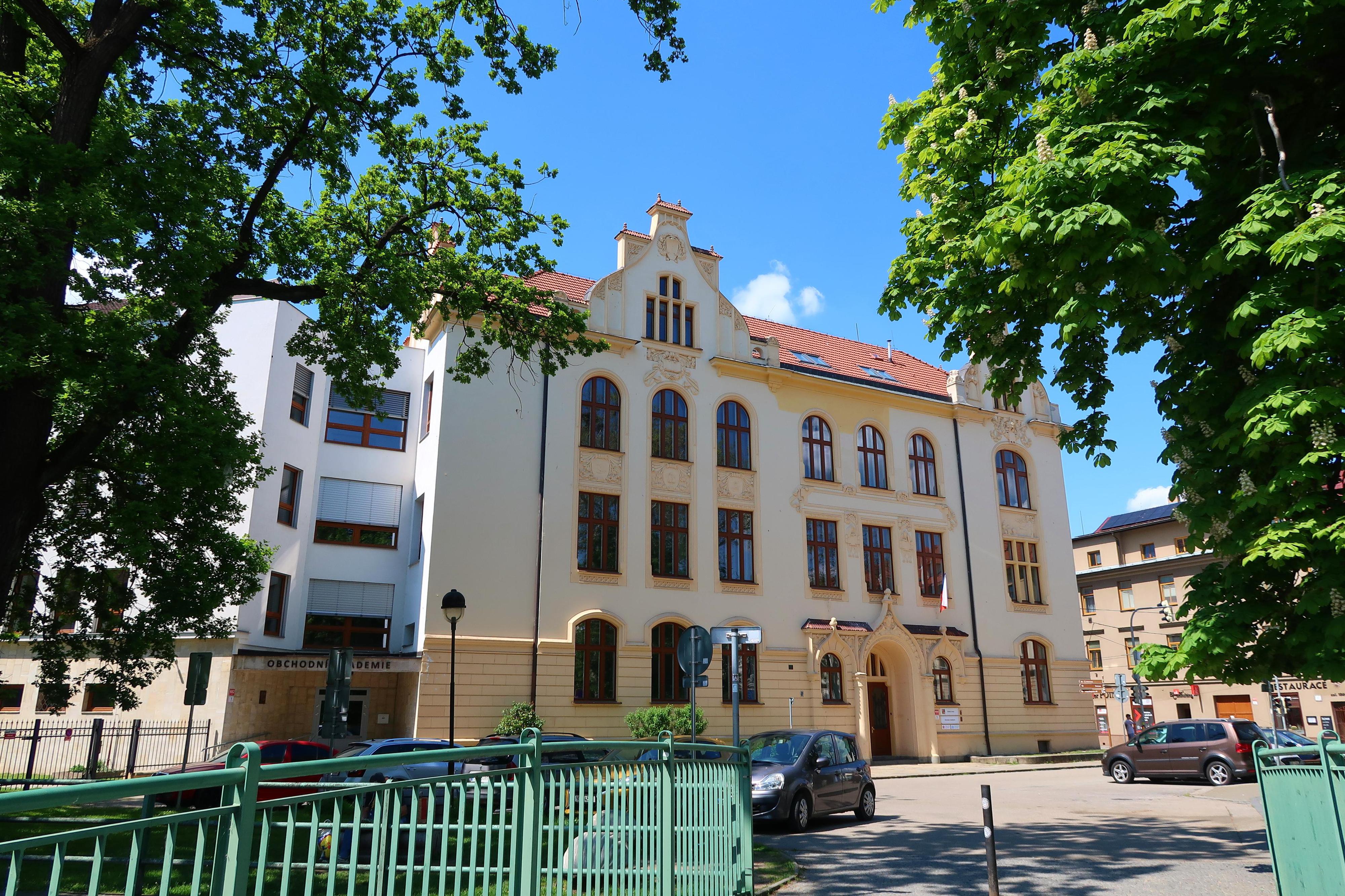 Obchodní akademie, České Budějovice foto 5