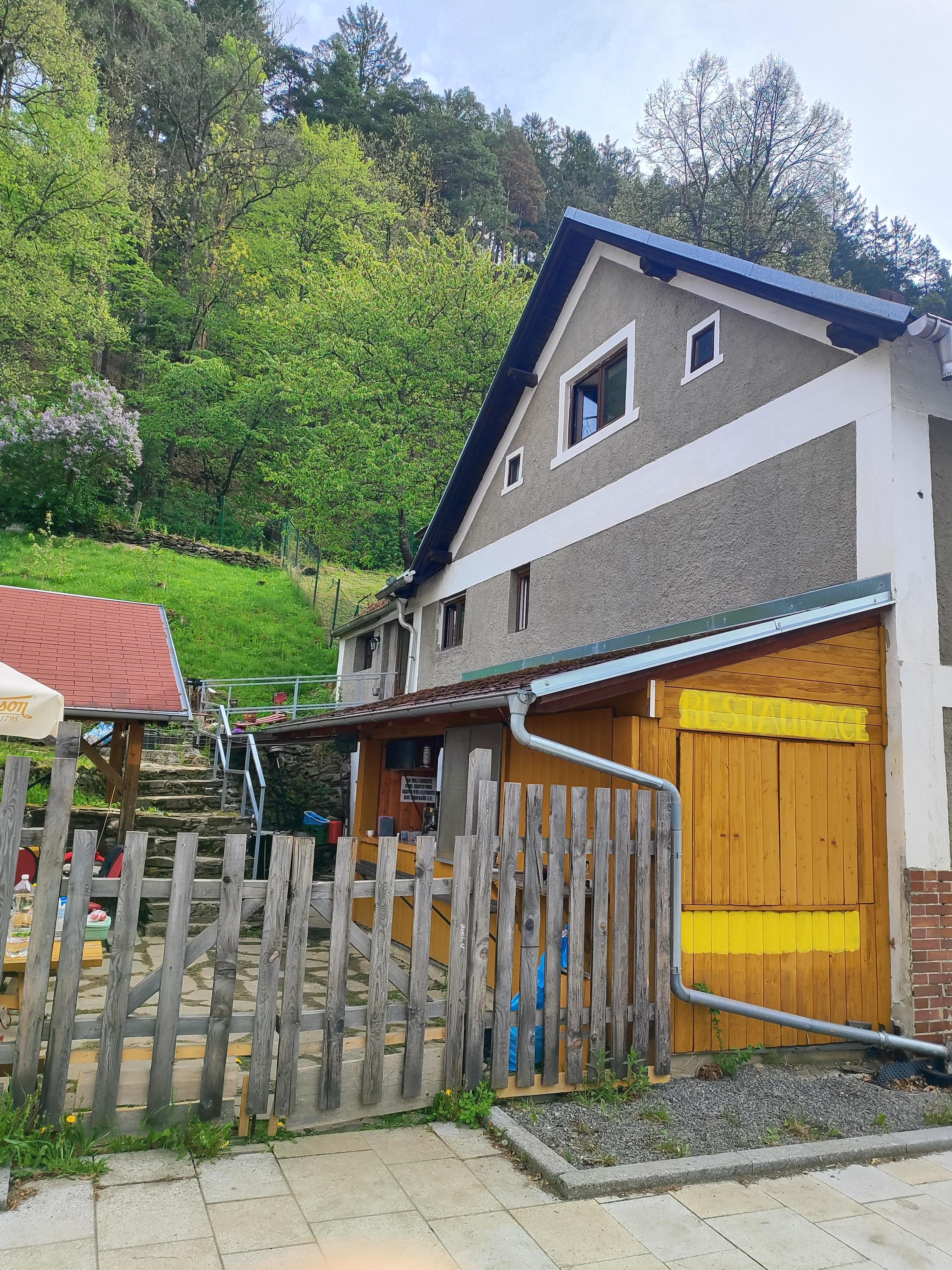 Půjčovna lodí a raftů foto 2