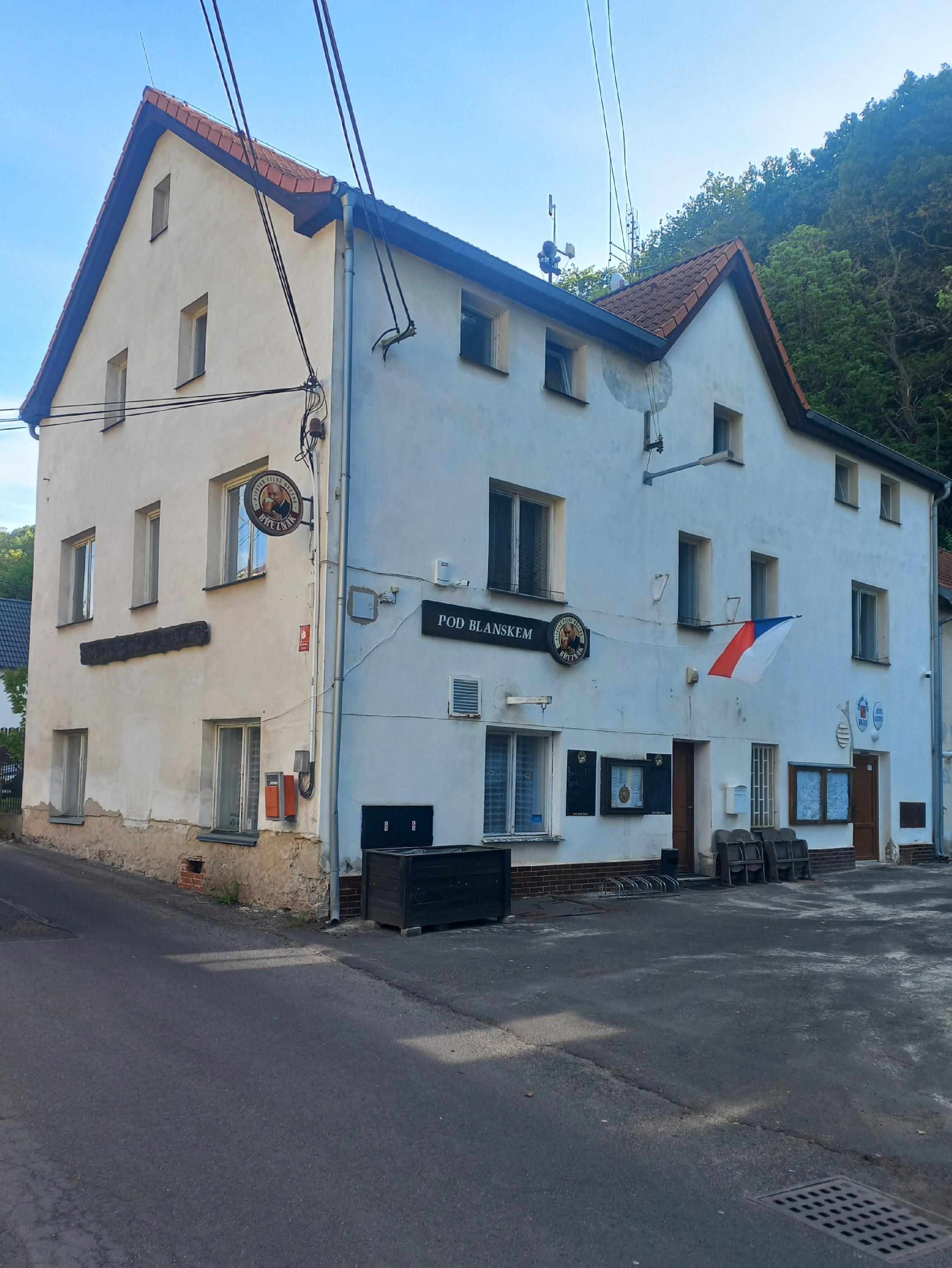 Ryjice - obecní úřad foto 2