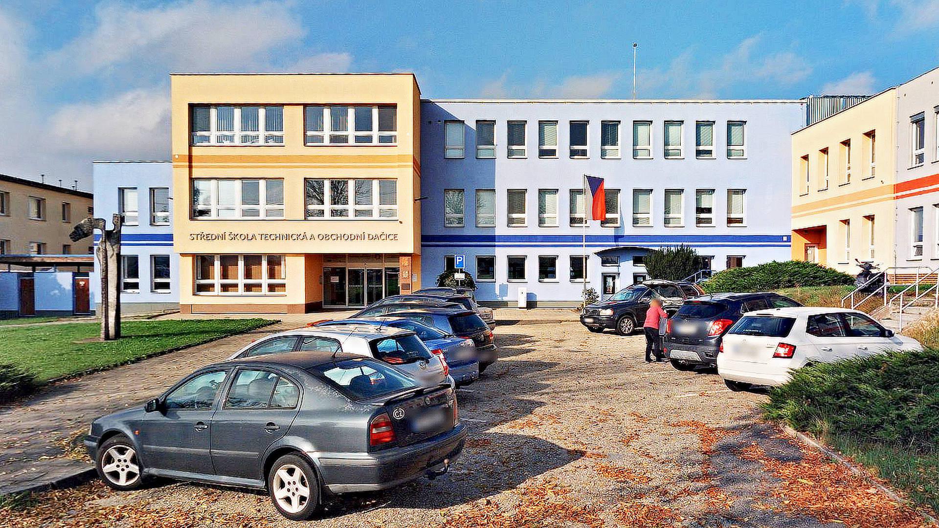 Střední škola technická a obchodní Dačice foto 2