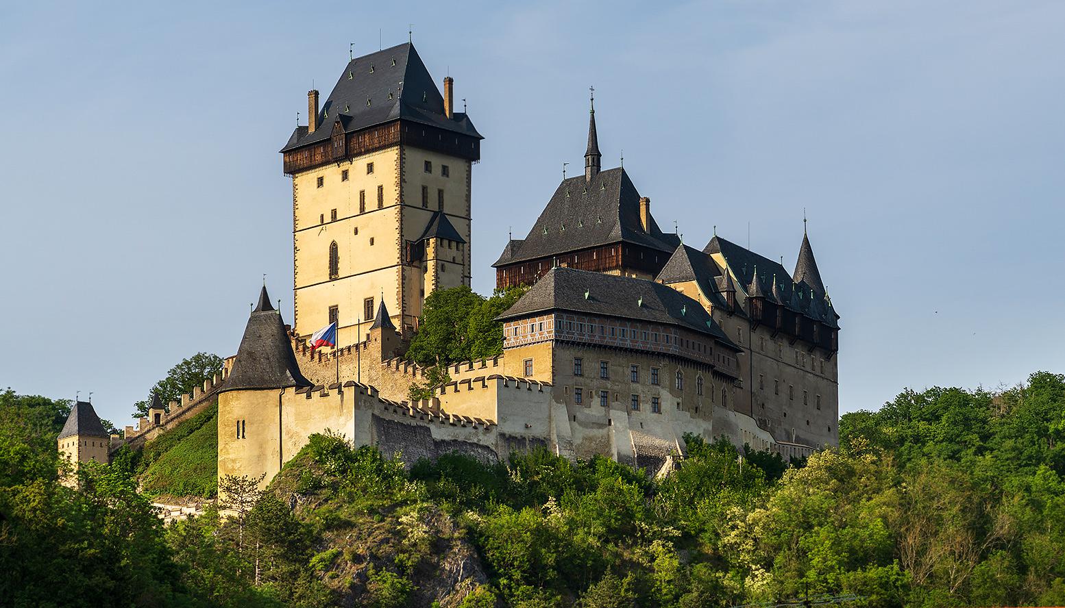 Státní hrad Karlštejn foto 2