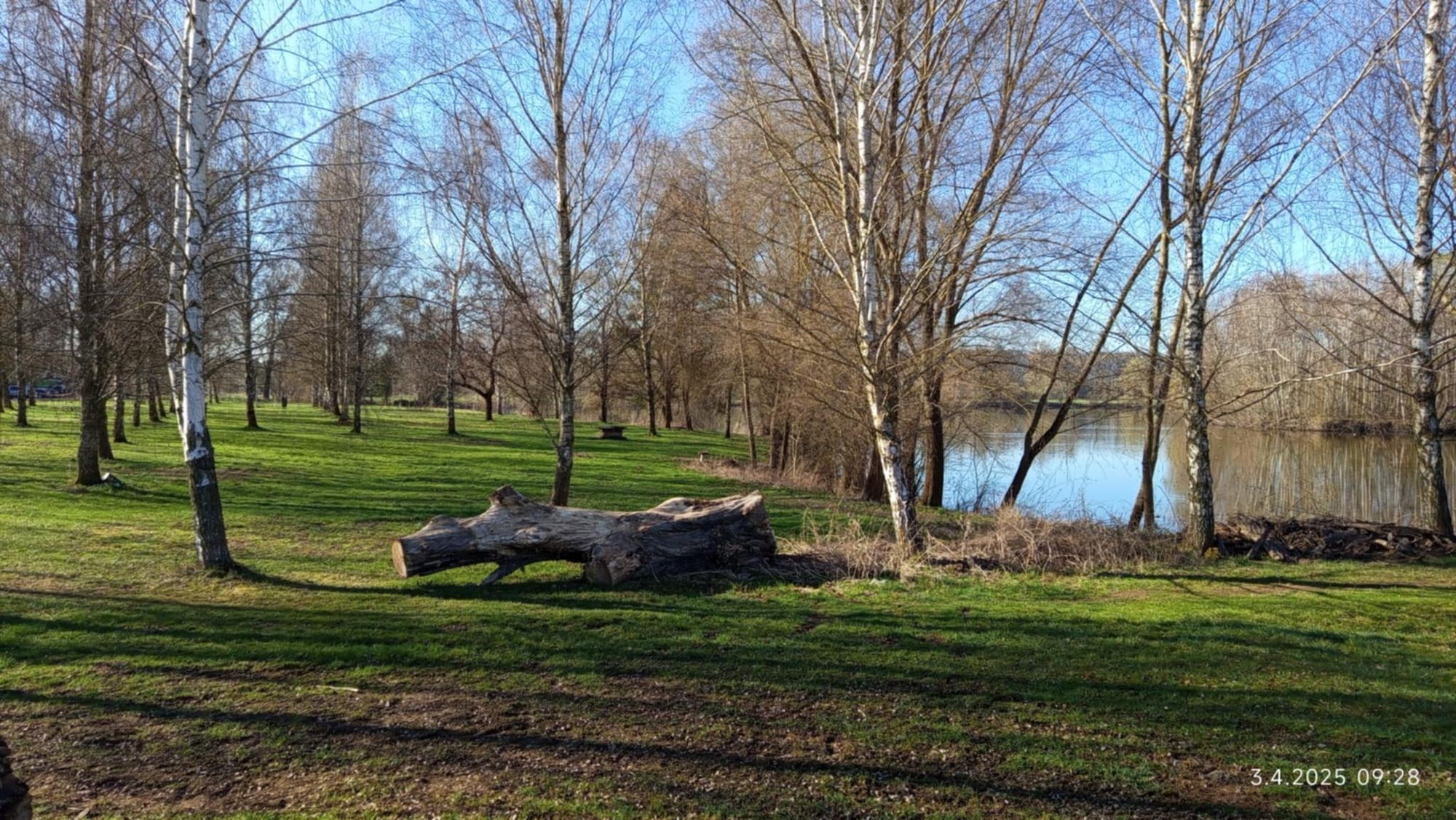 Kemp u Písečáku - stání pro karavany foto 3