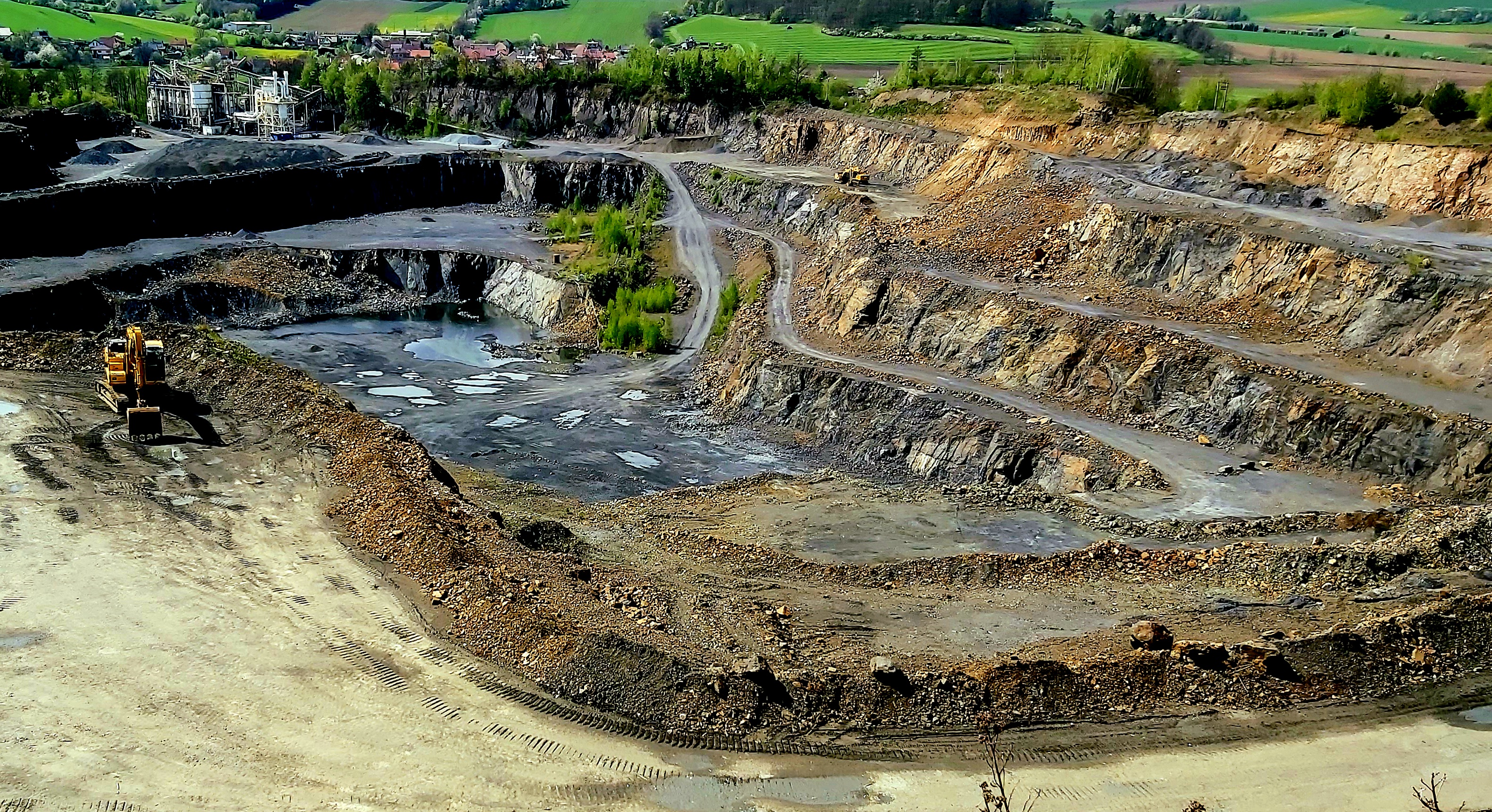EUROVIA Kamenolomy, a.s. - Lom Svrčovec foto 5
