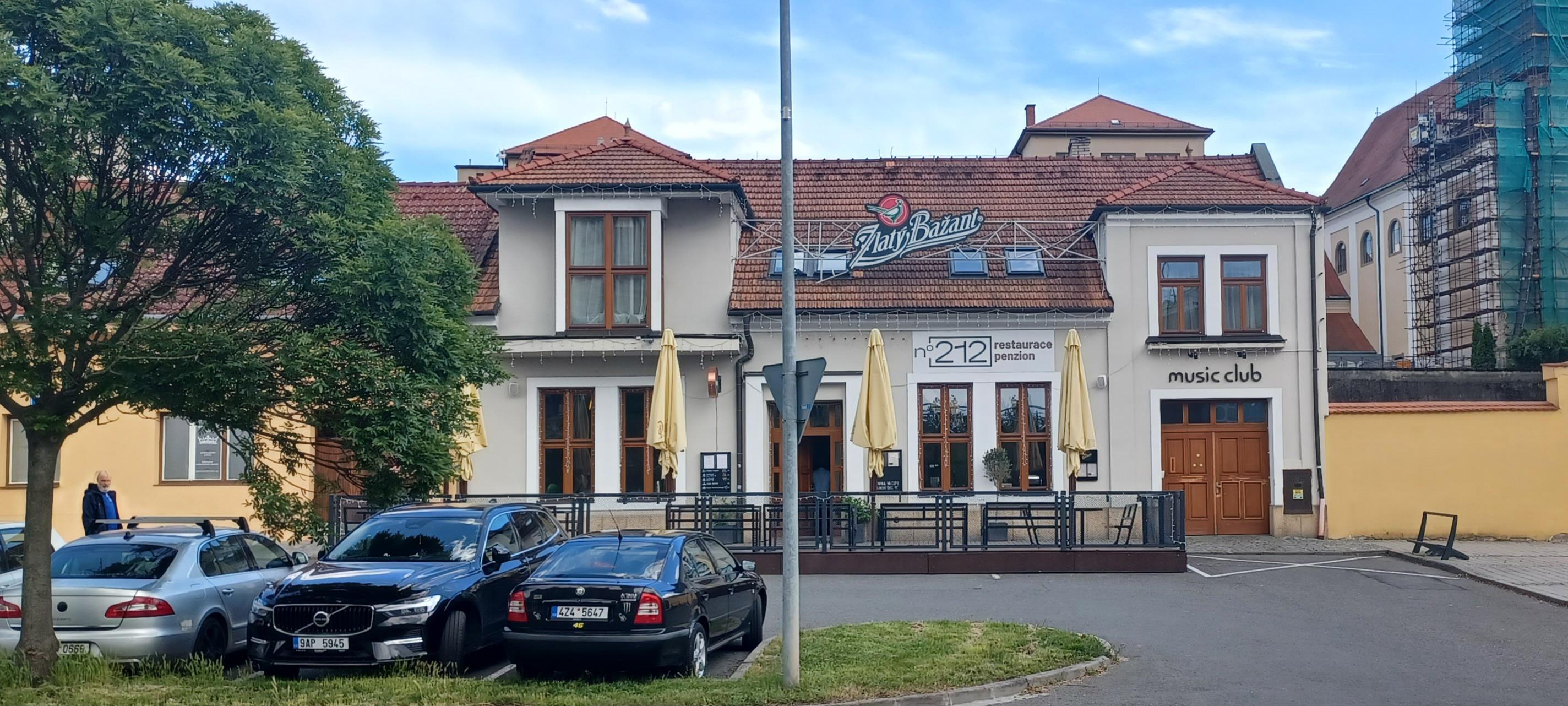 No 212 restaurace a penzion foto 4