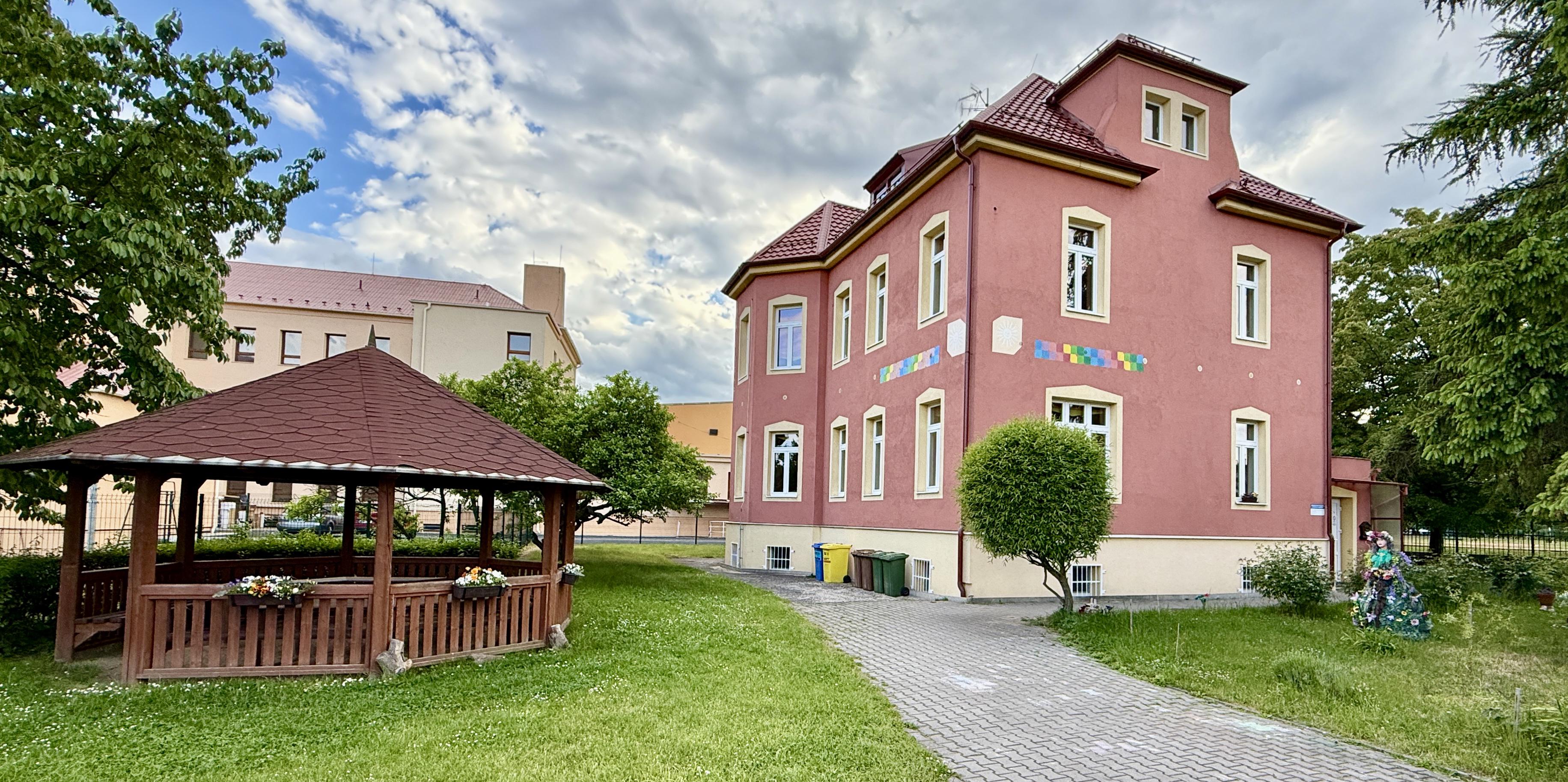 MŠ Chomutov, Alešova foto 2