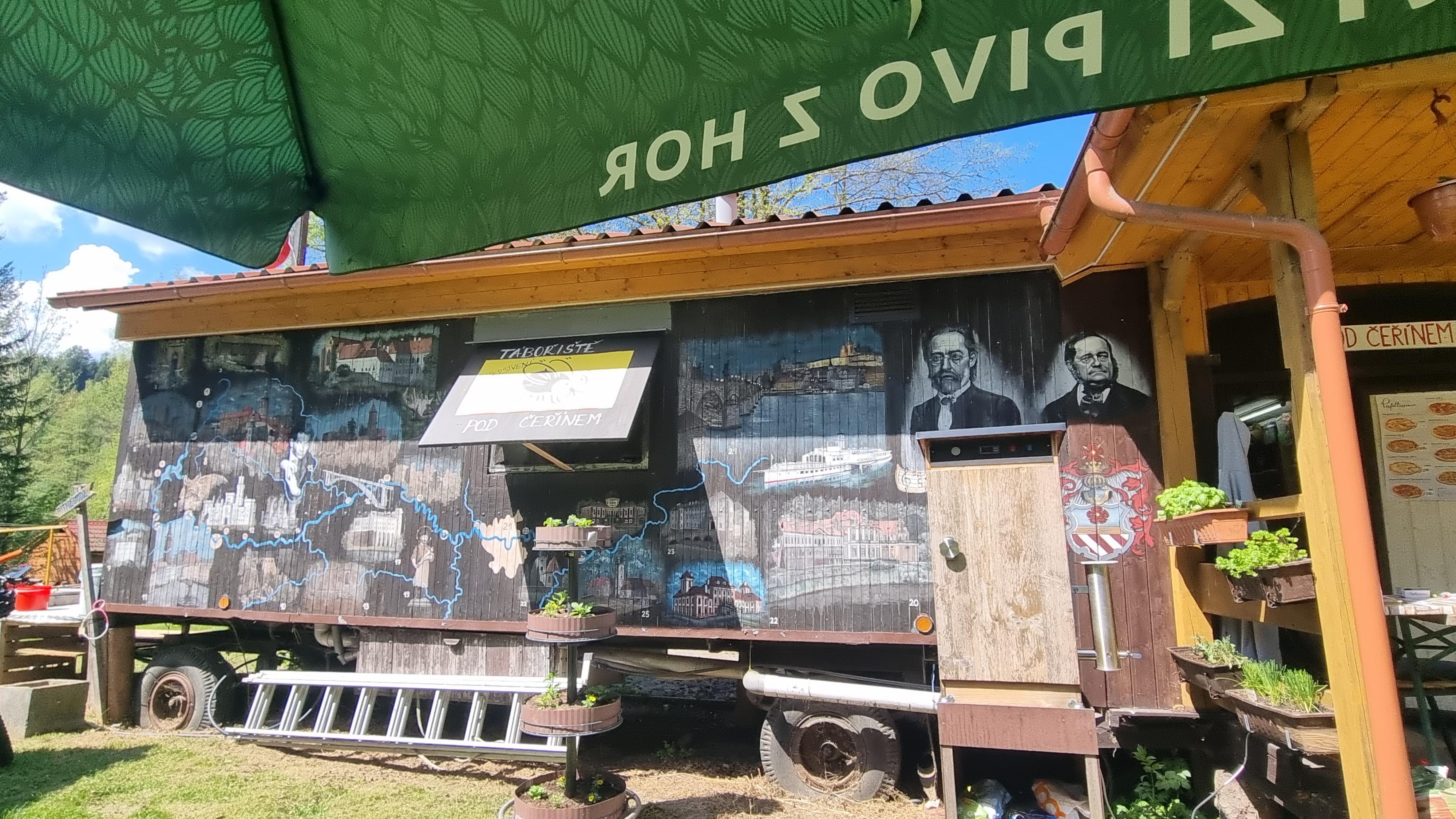 Občerstvení U Mouchy foto 2