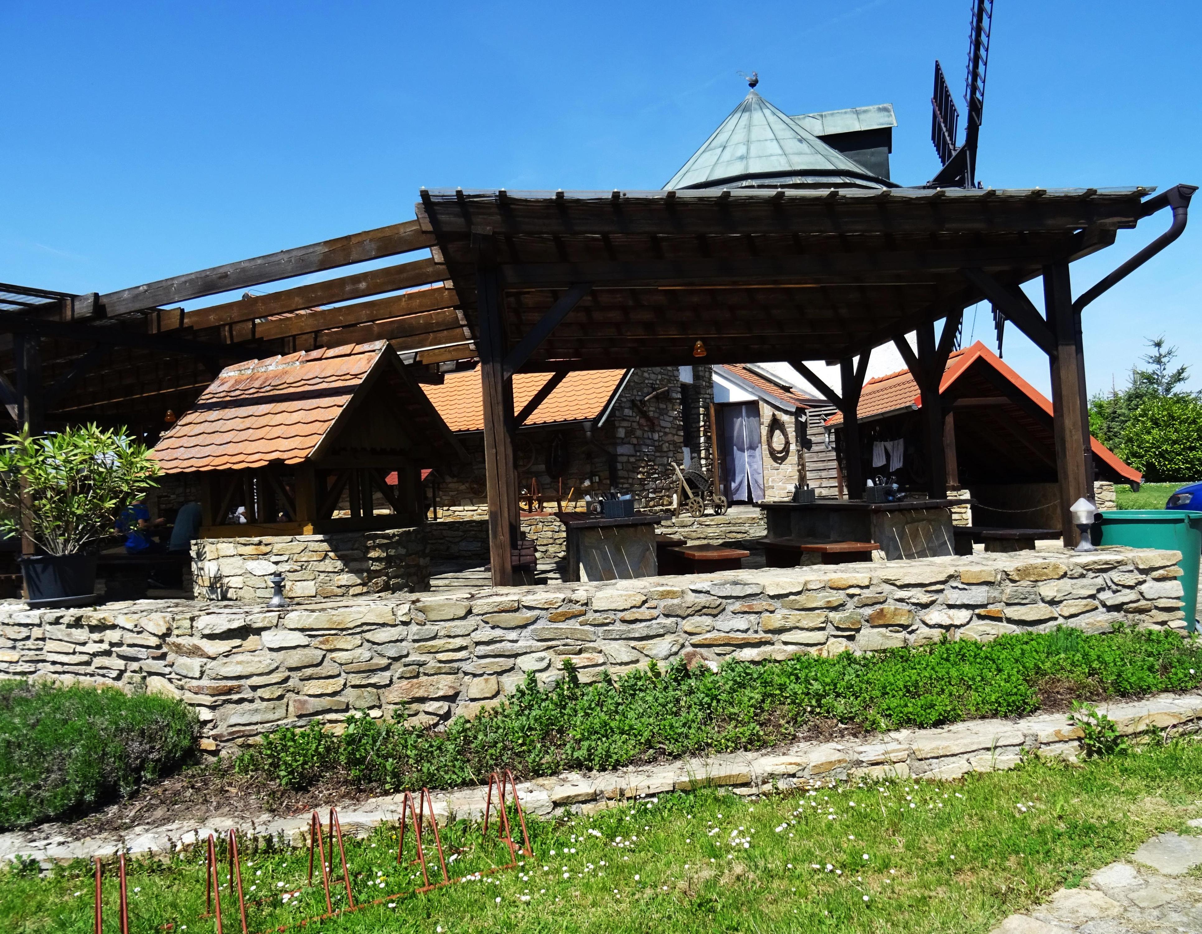 Restaurace Větrný mlýn foto 5