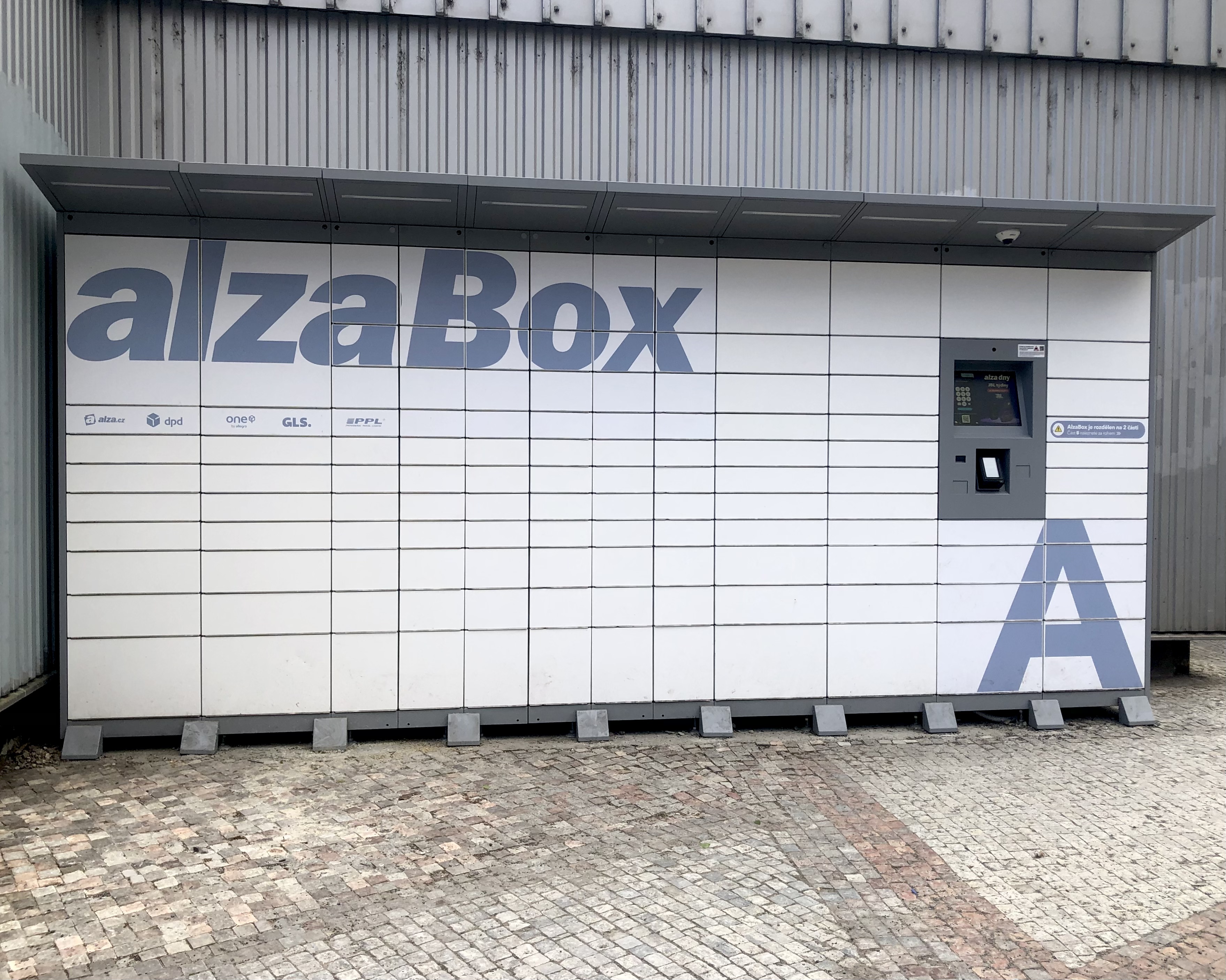 AlzaBox