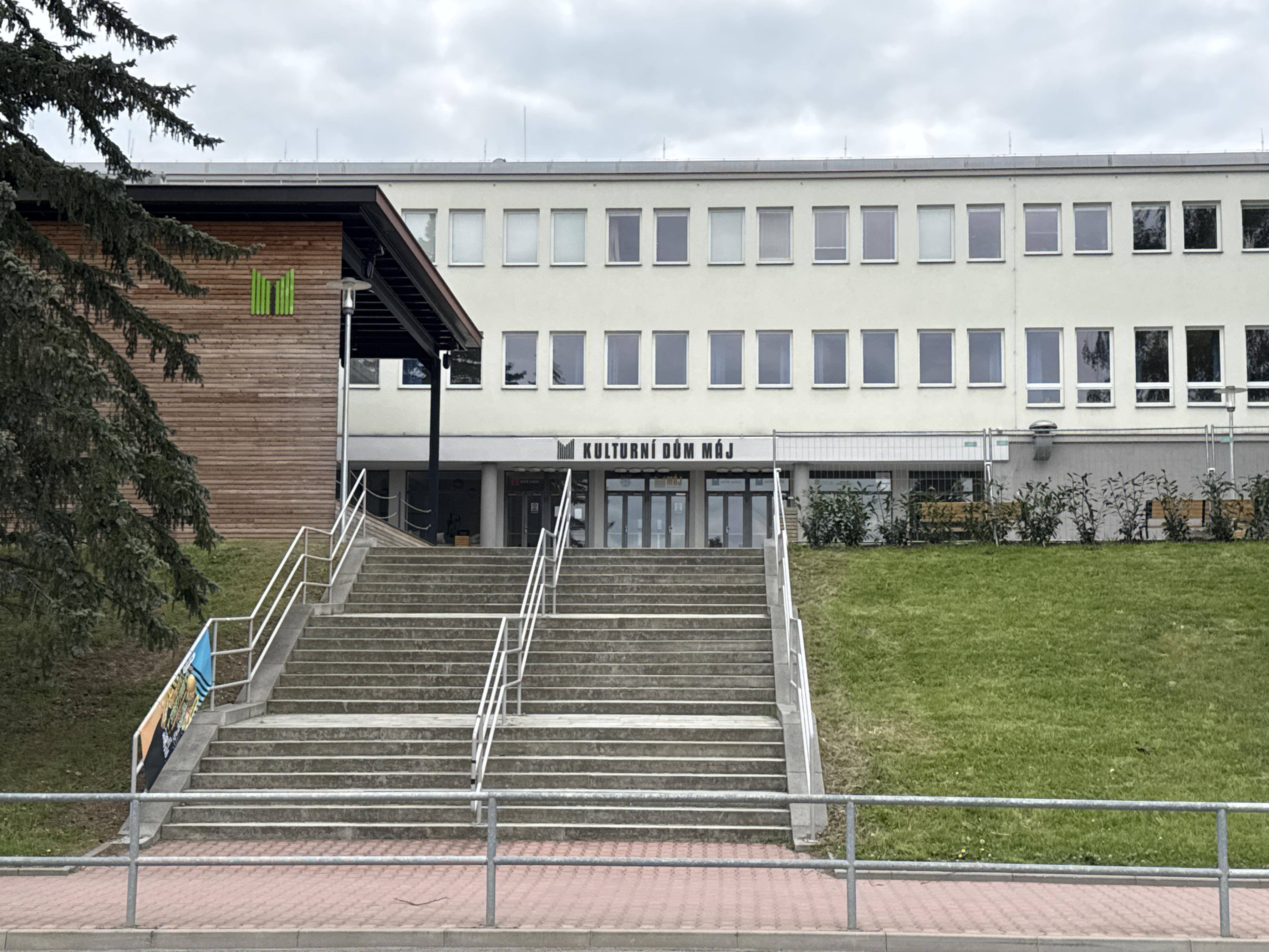 Kulturní dům Máj foto 2