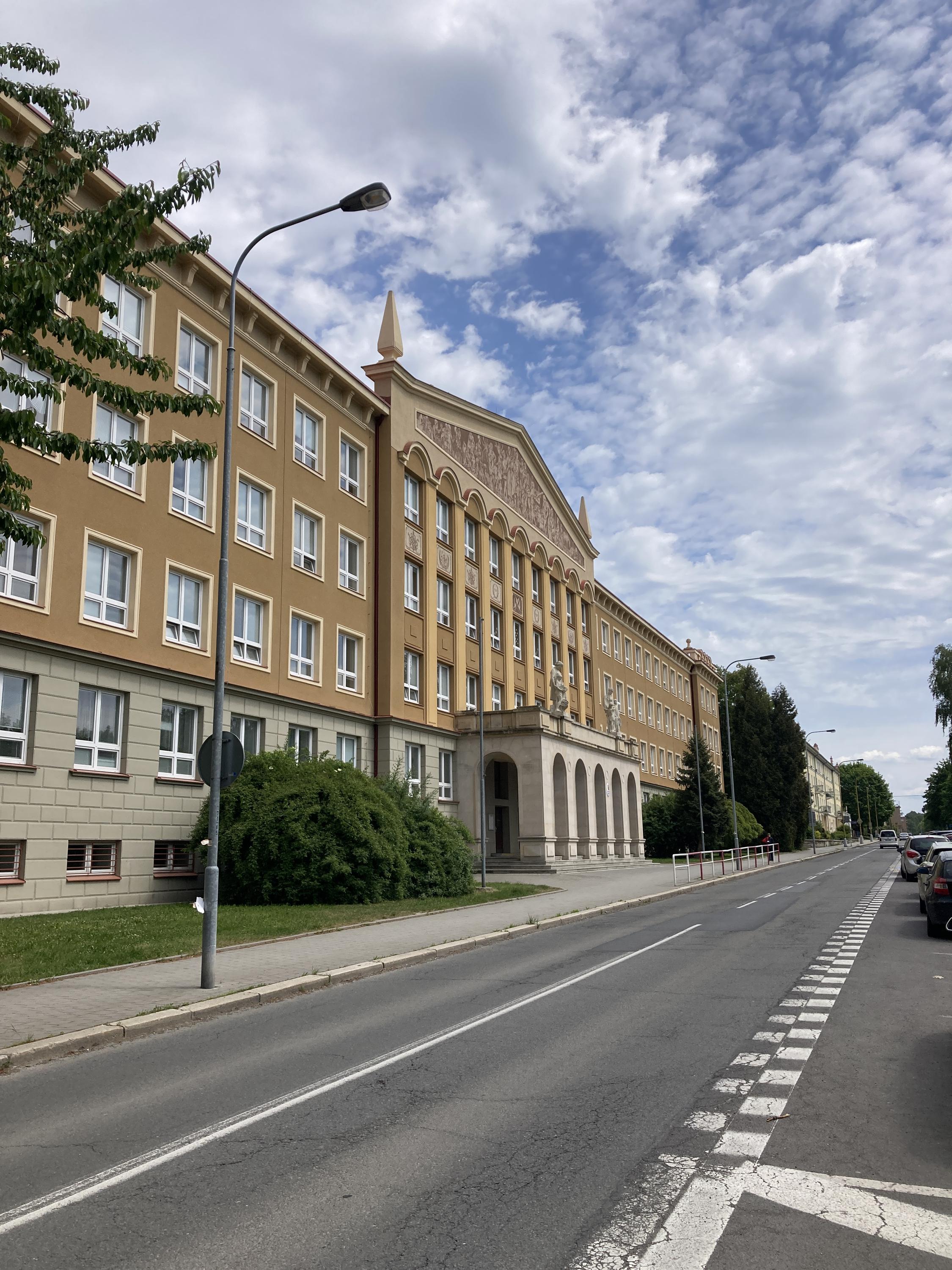 Základní škola a Mateřská škola Havířov - Město Na Nábřeží foto 3