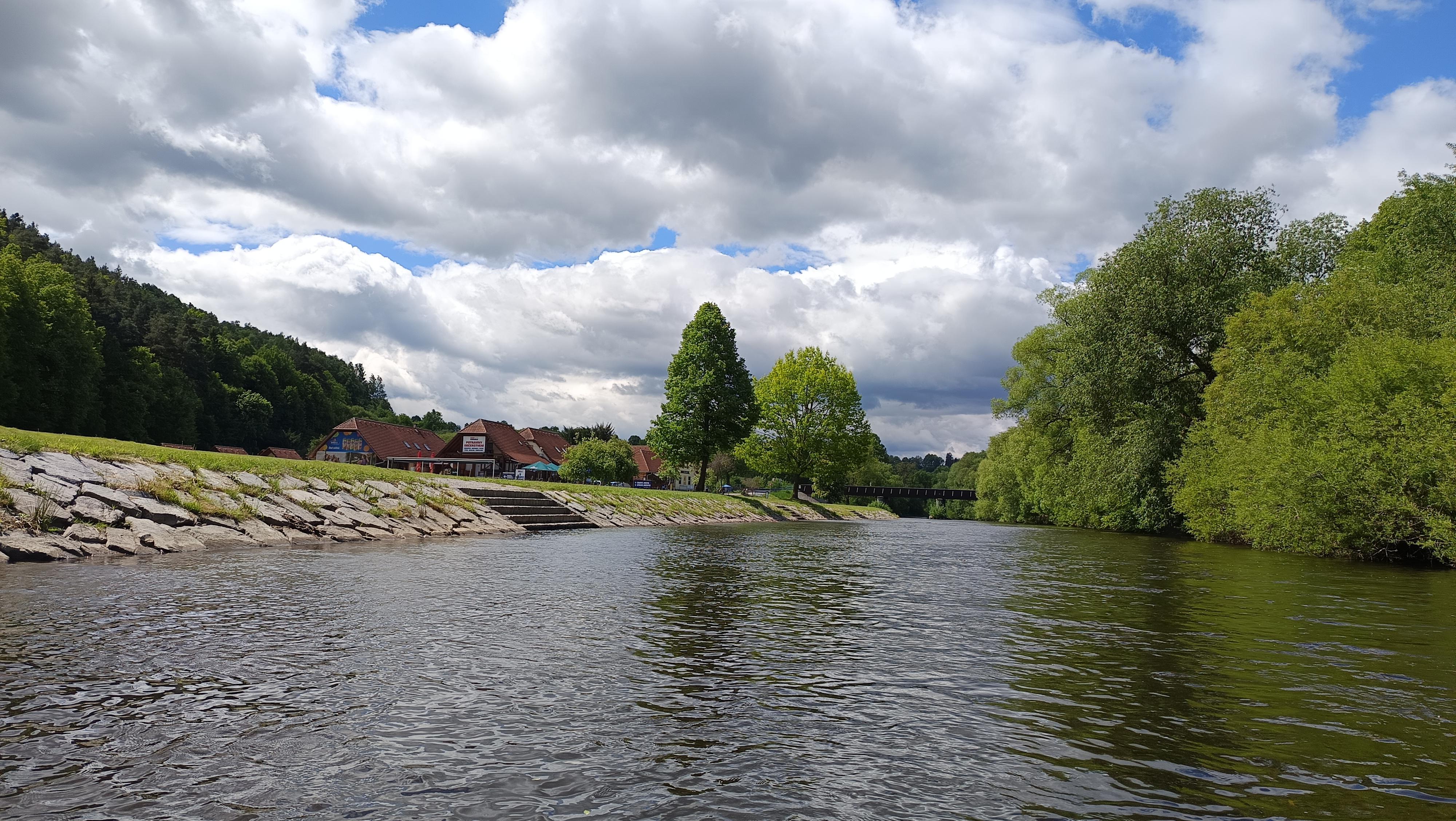 Půjčovna lodí a raftů MAZEL