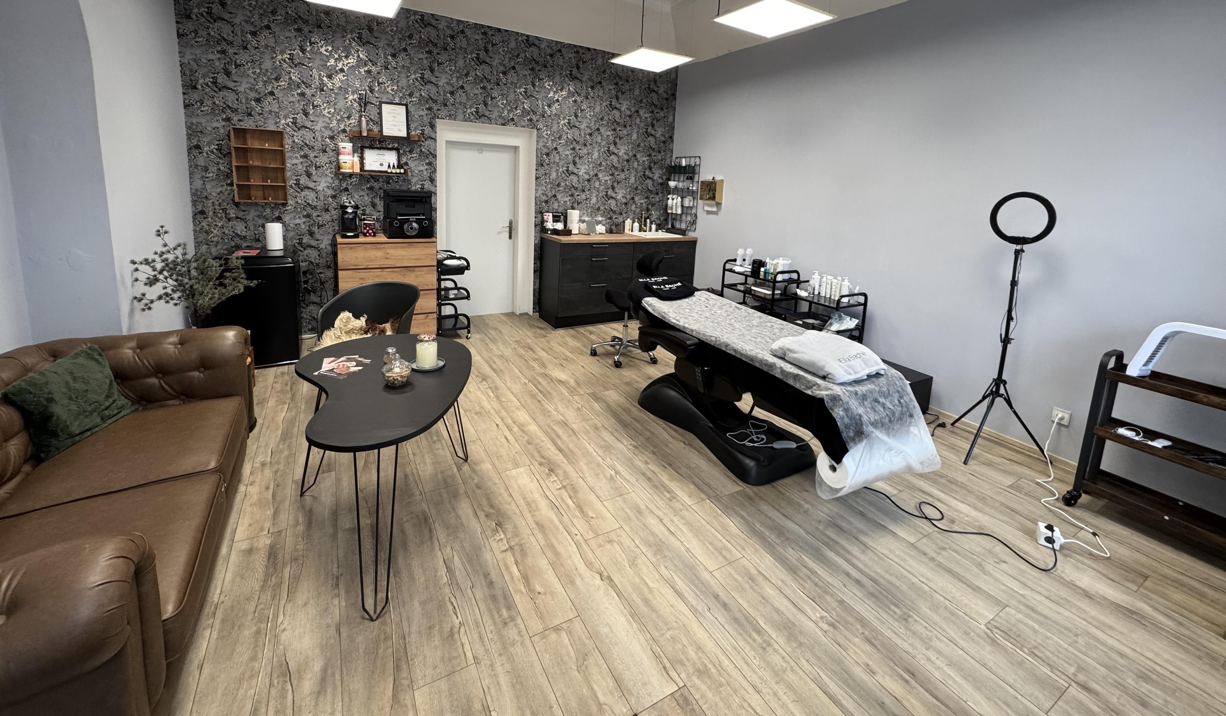 Beauty & Brow Bar foto 2