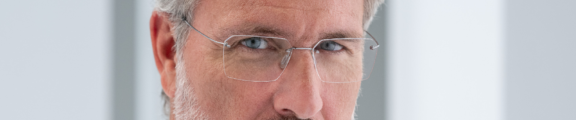 Úvodní obrázek Optika Helena Hanovcová