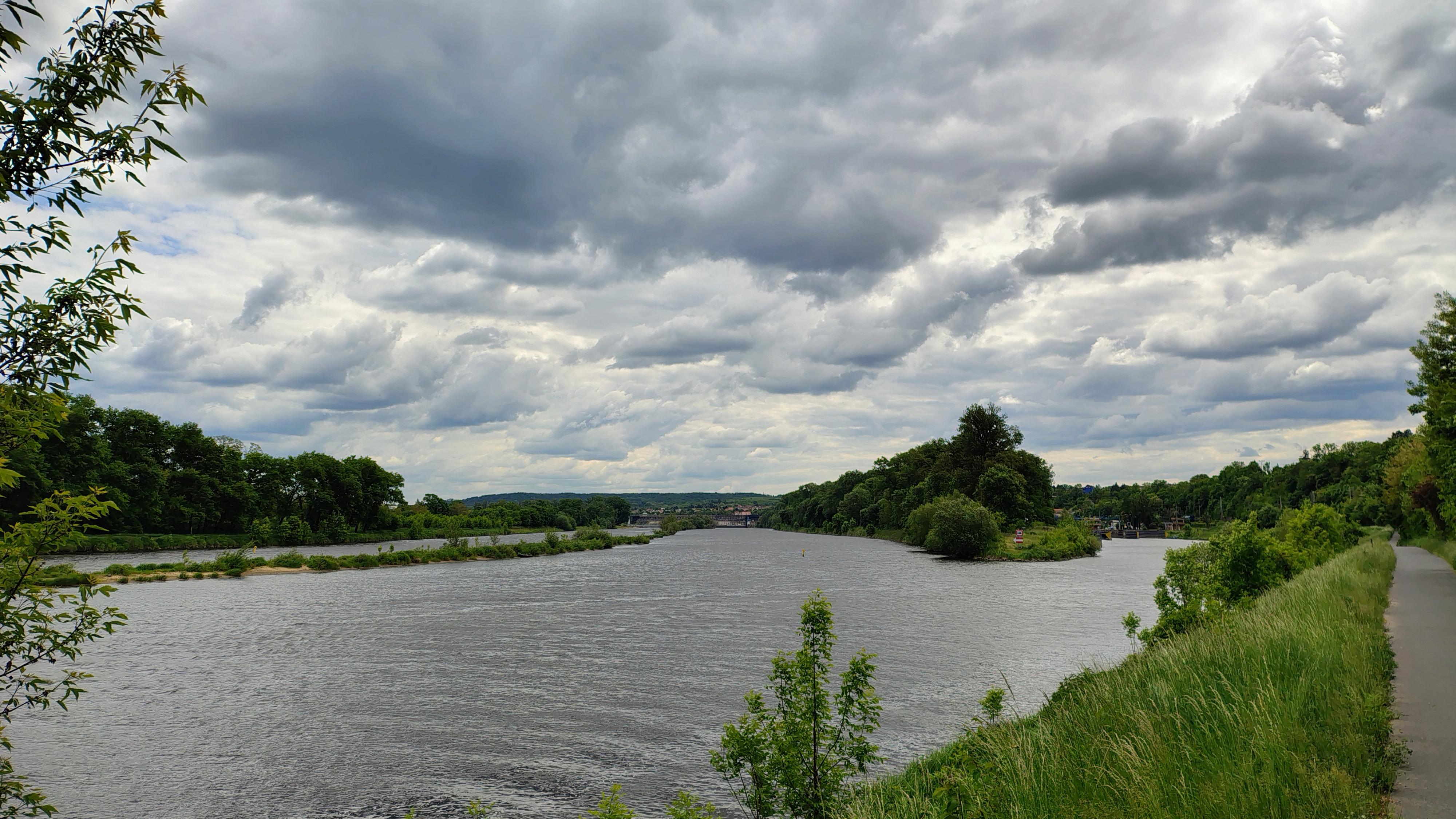 Plavební komora Roudnice nad Labem foto 6