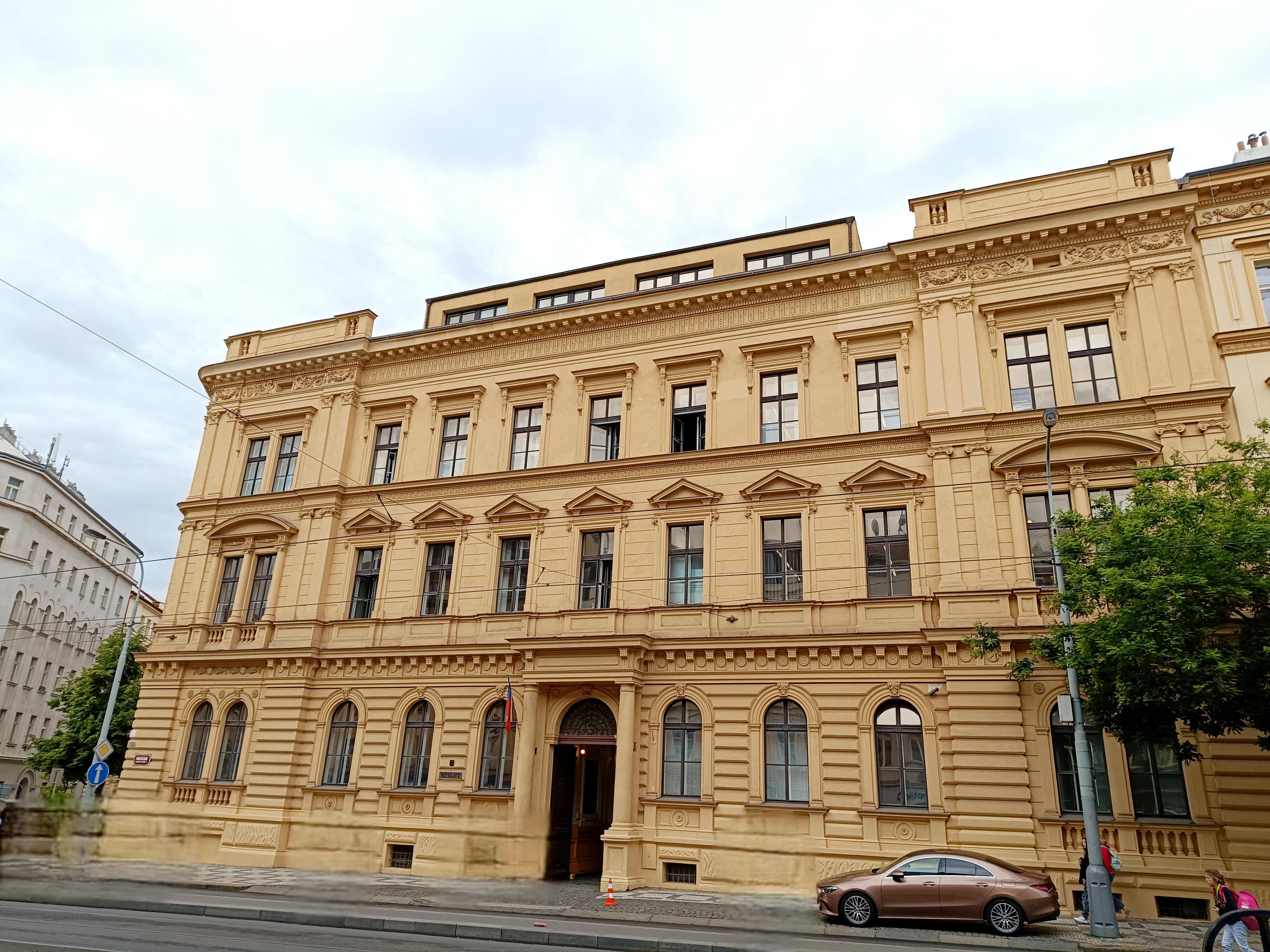 Obvodní soud pro Prahu 2 foto 4