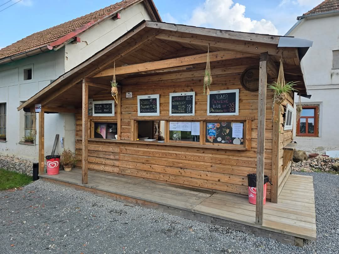 Občerstvení Na Kovárně -Topol foto 1