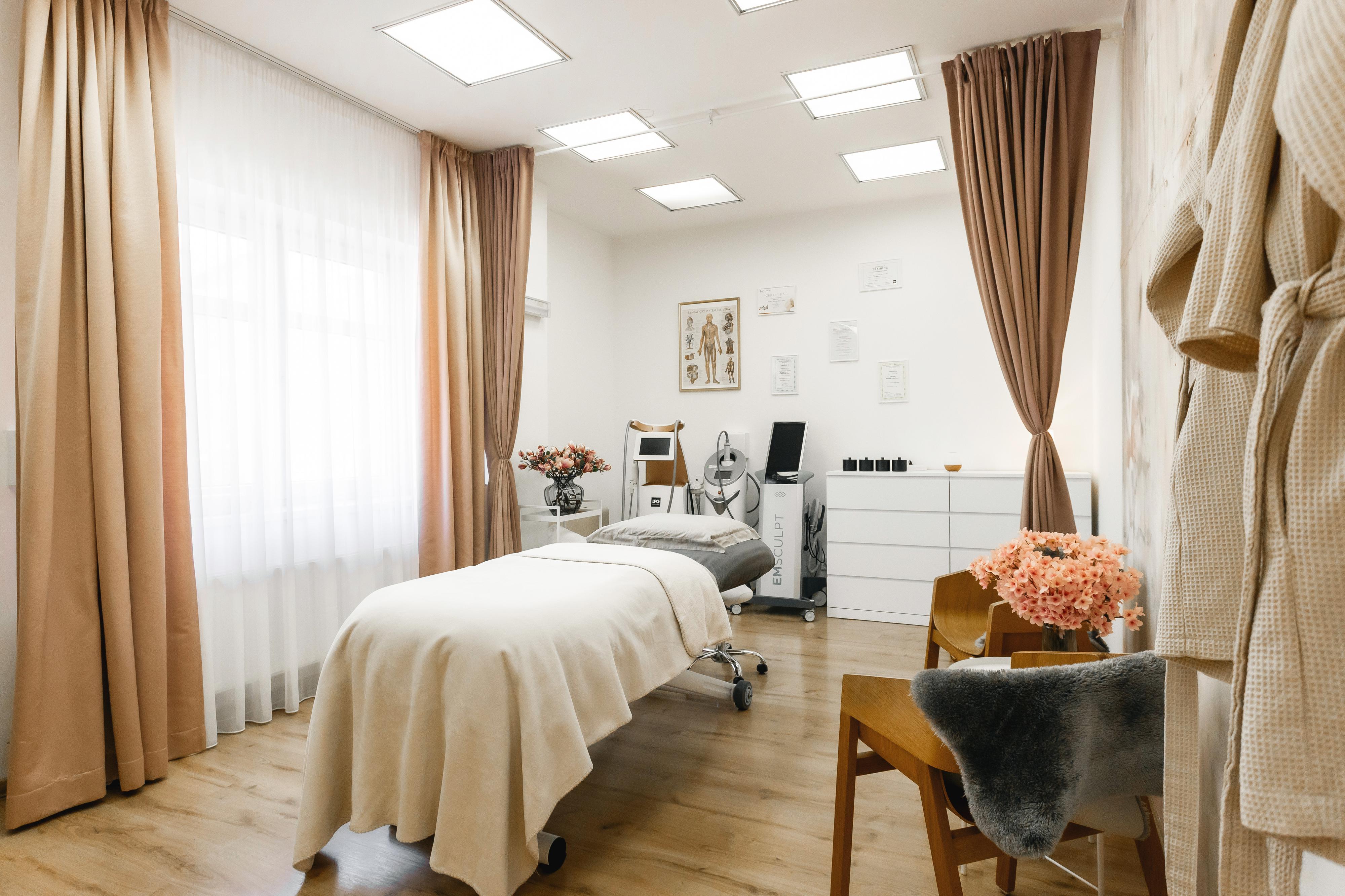 Jana Tozbey - LUXURY PHYSIQUE CARE foto 3