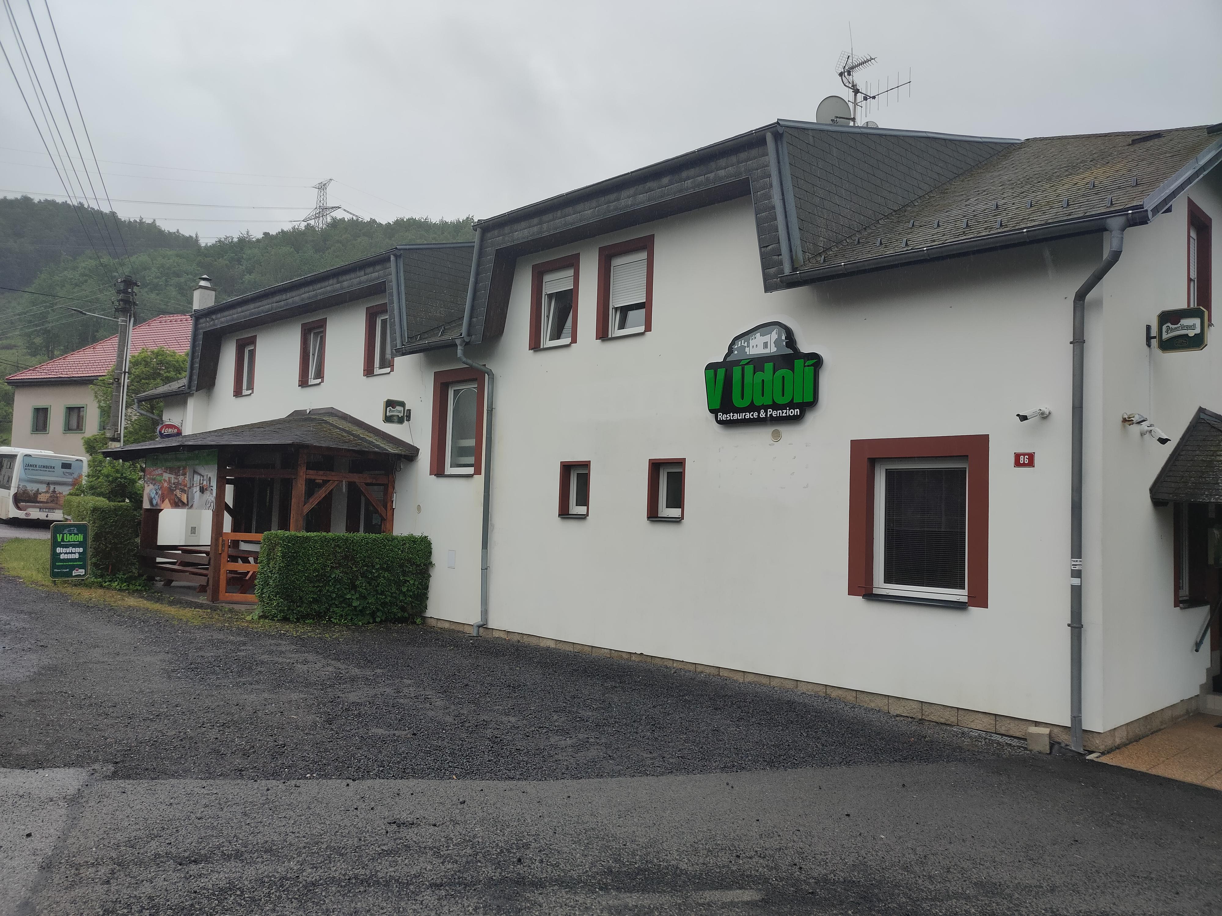 Restaurace & Penzion V Údolí foto 5