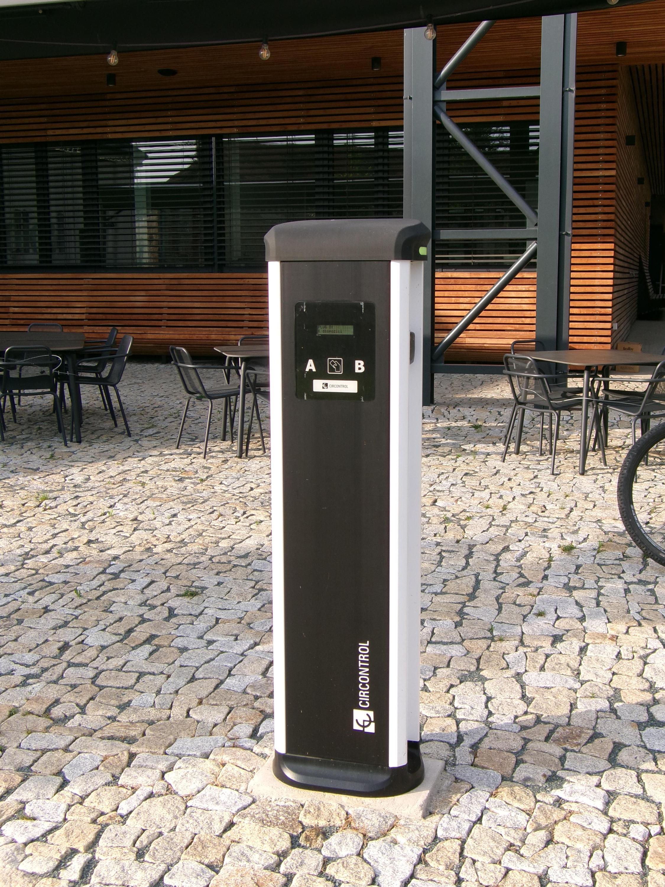 KOLBY a.s. - nabíjecí stanice pro elektromobily foto 2