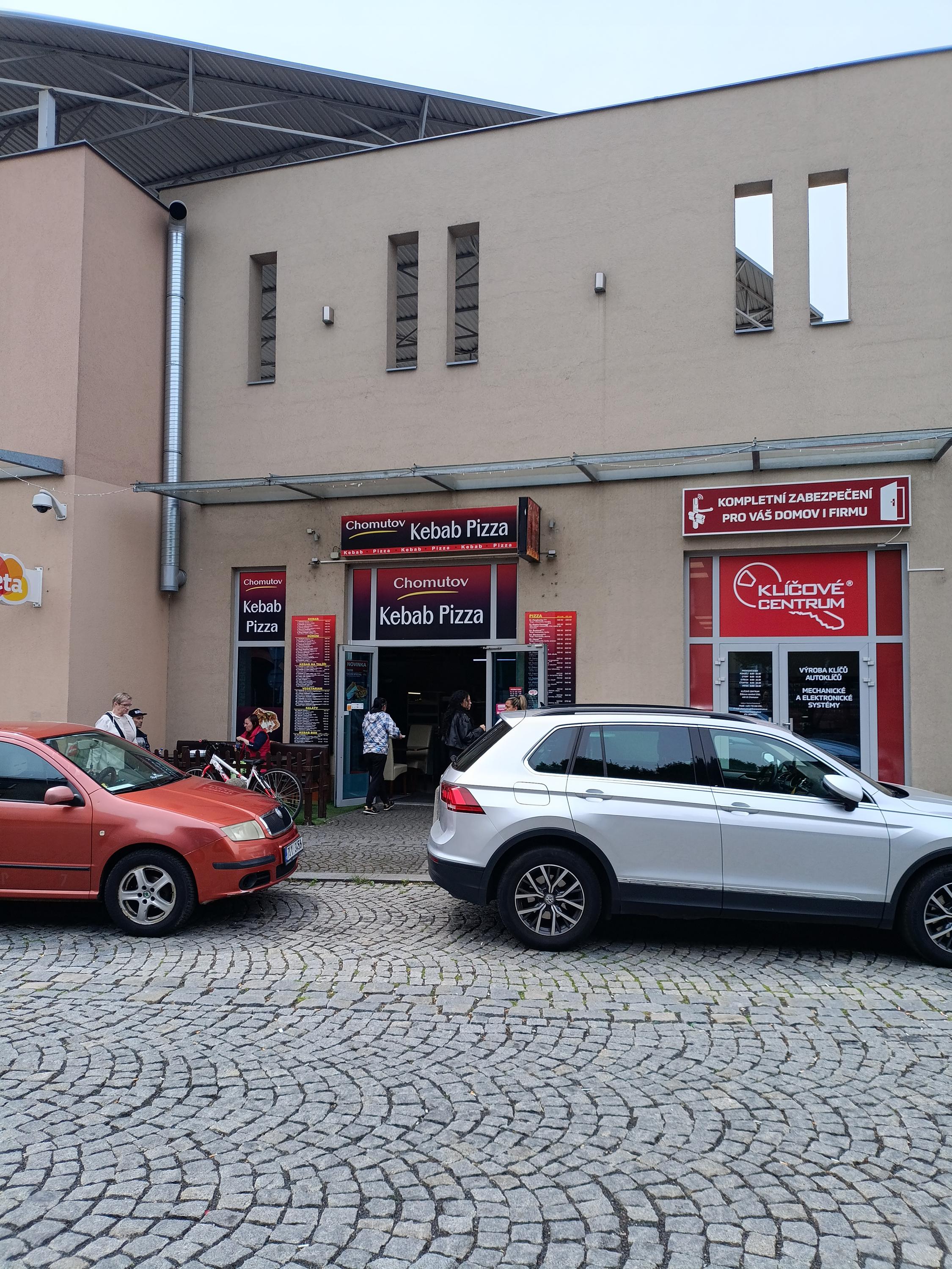 Chomutov kebab pizza foto 2