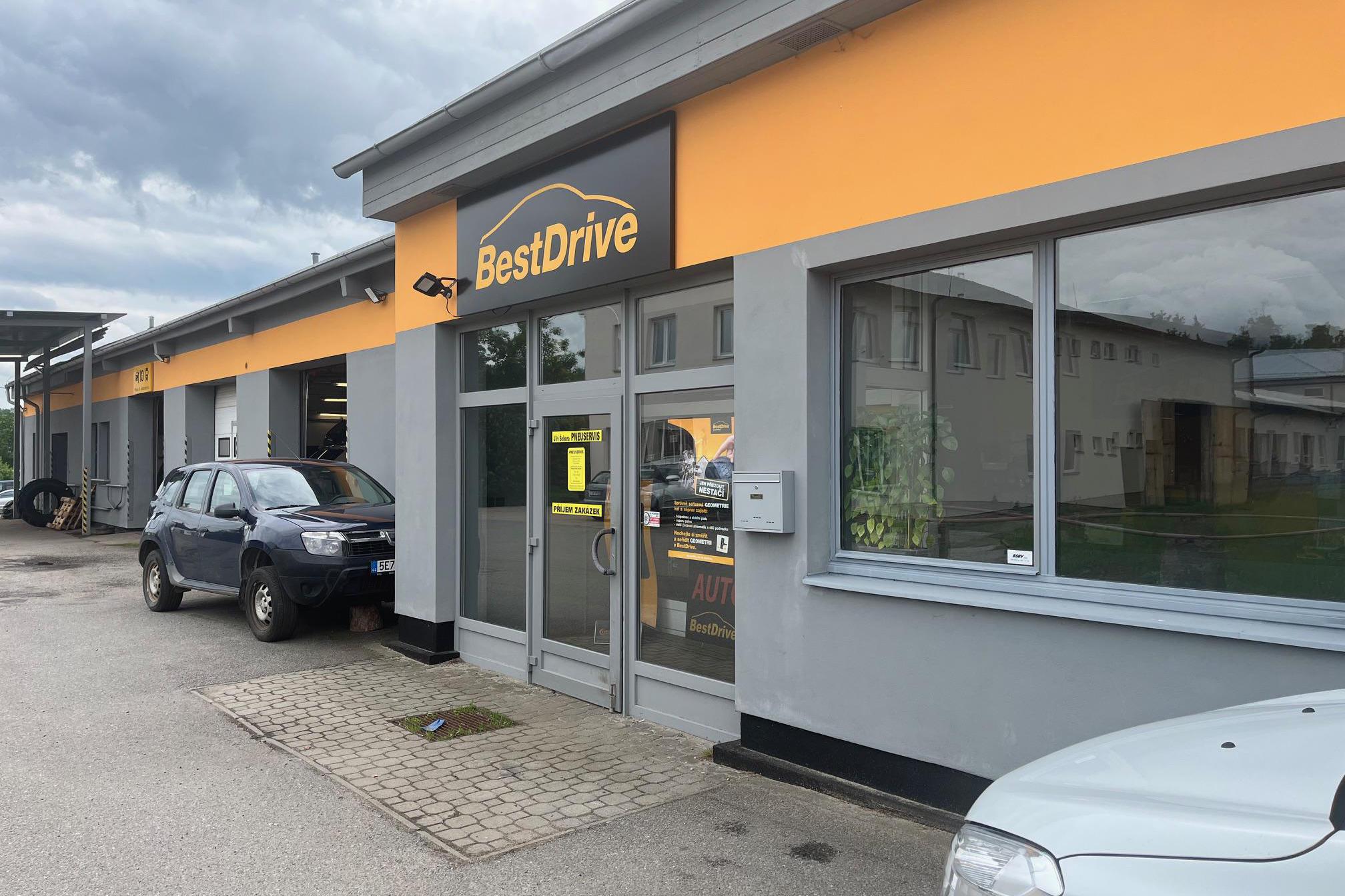 Pneuservis, autoservis Jiří Šebera