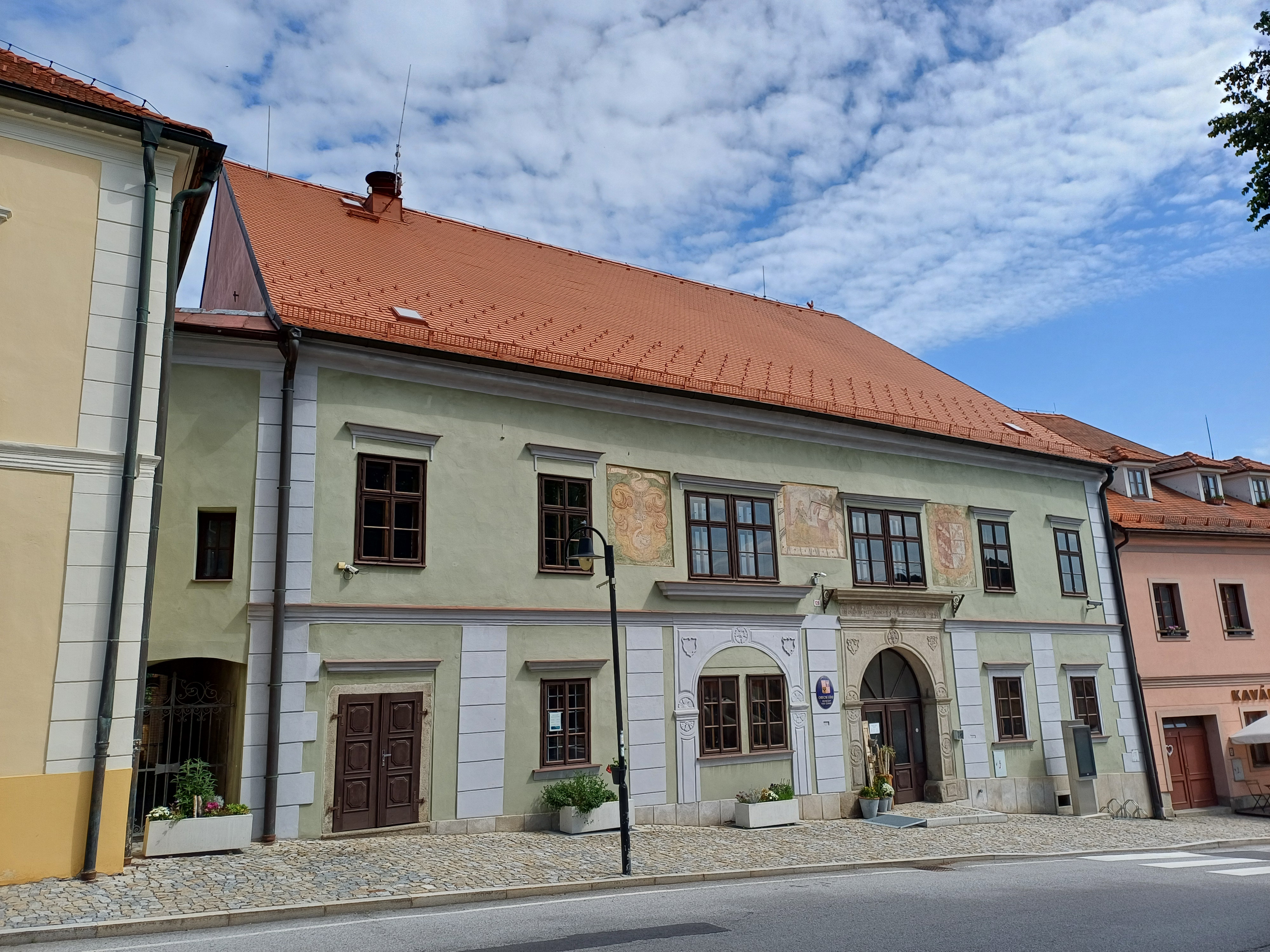 Benešov nad Černou - obecní úřad foto 1
