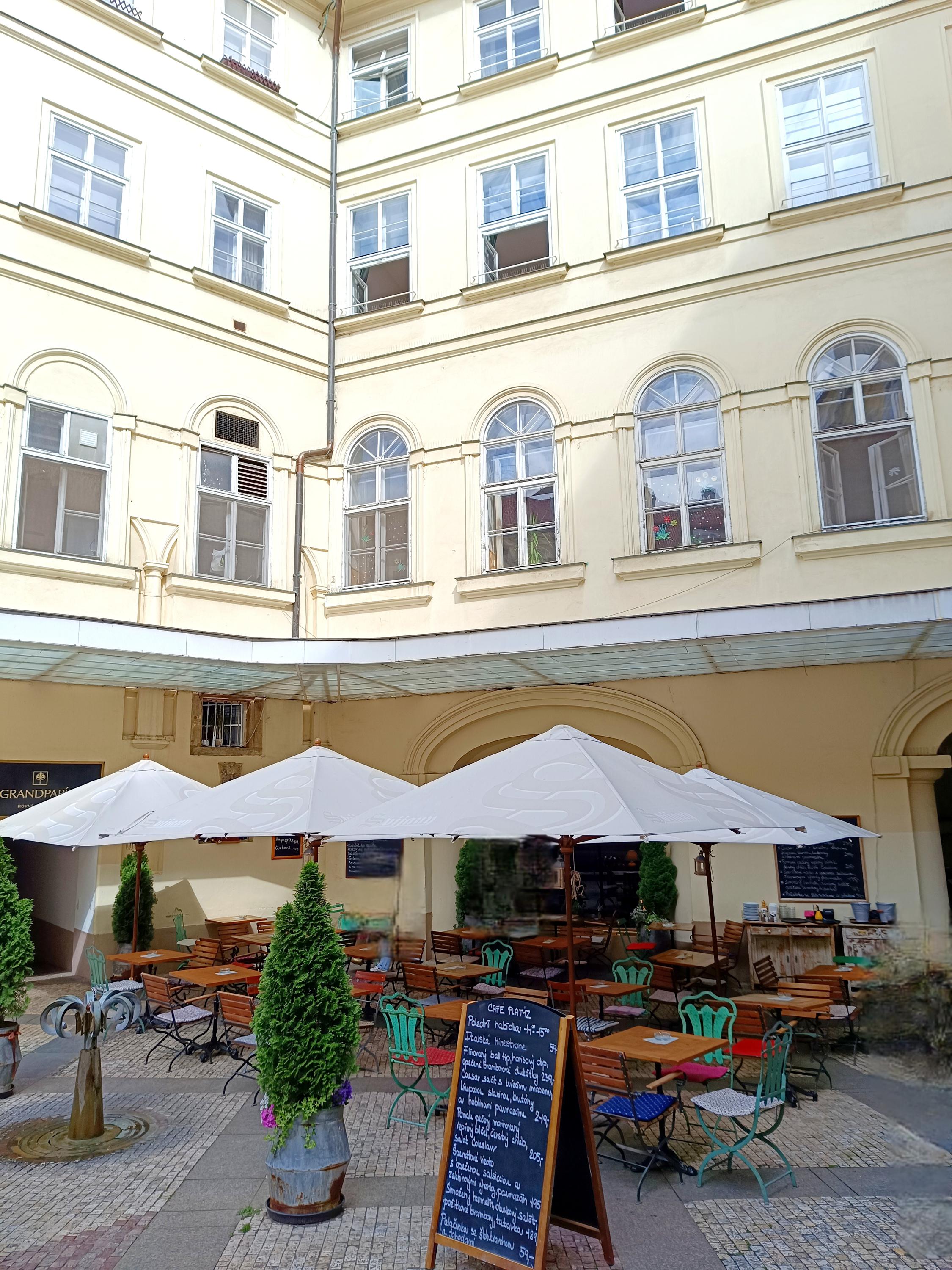 Café bar Platýz foto 3