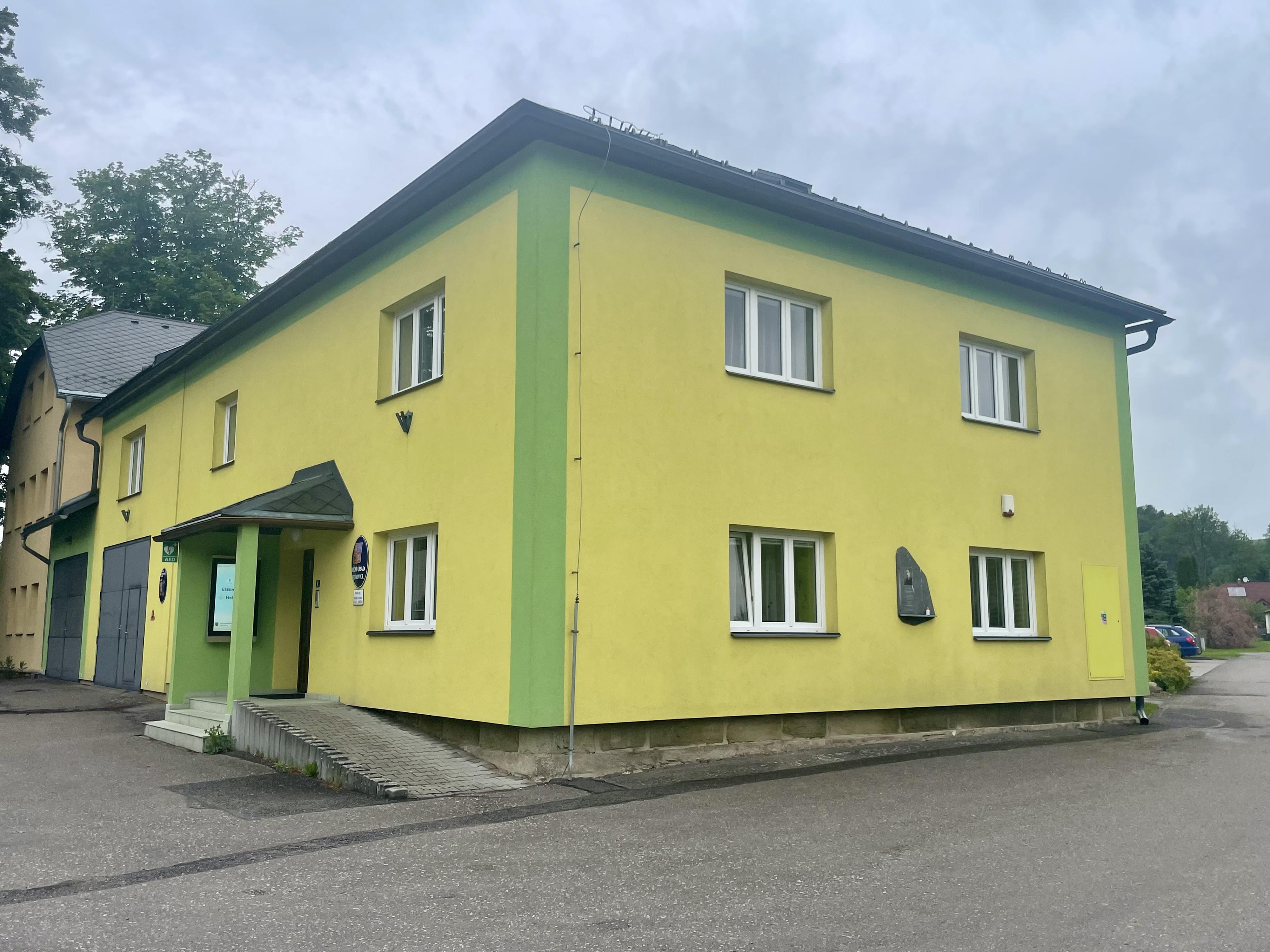 Helvíkovice - obecní úřad foto 3