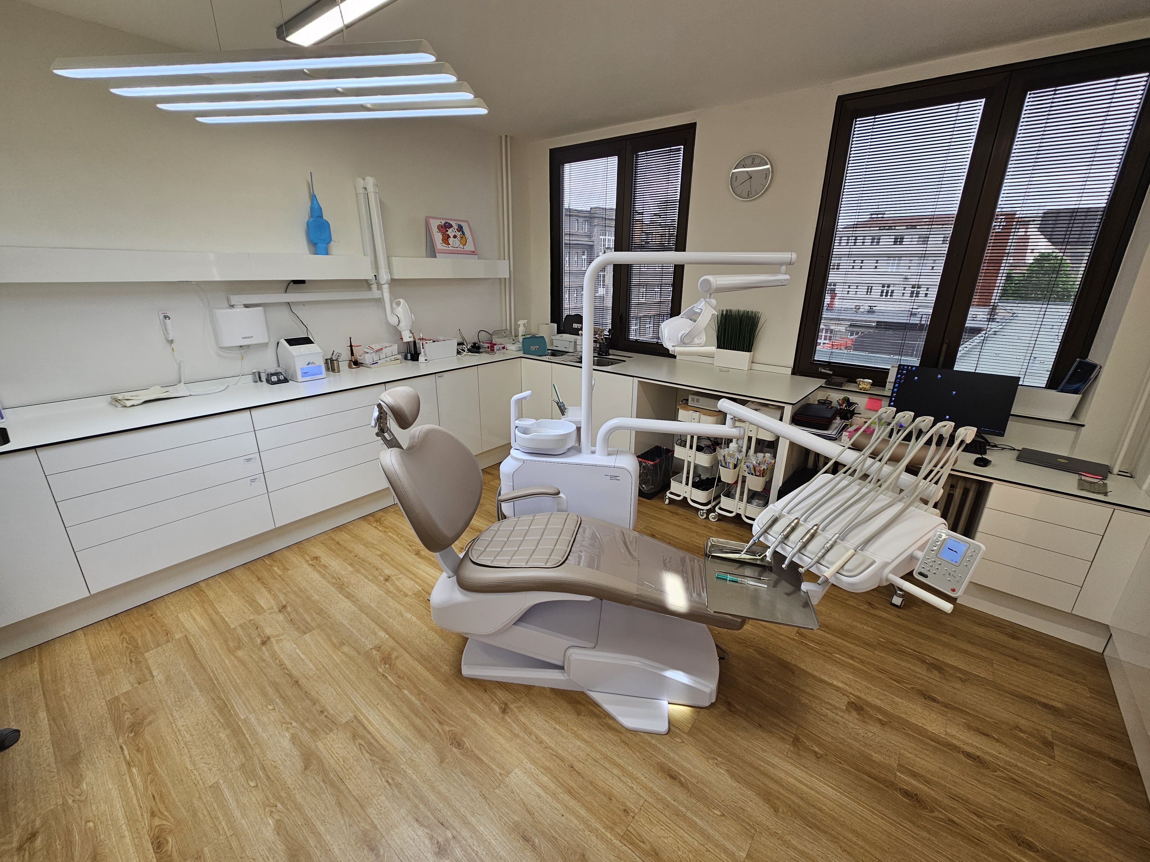 Zubní ordinace DENTIKLOS foto 4