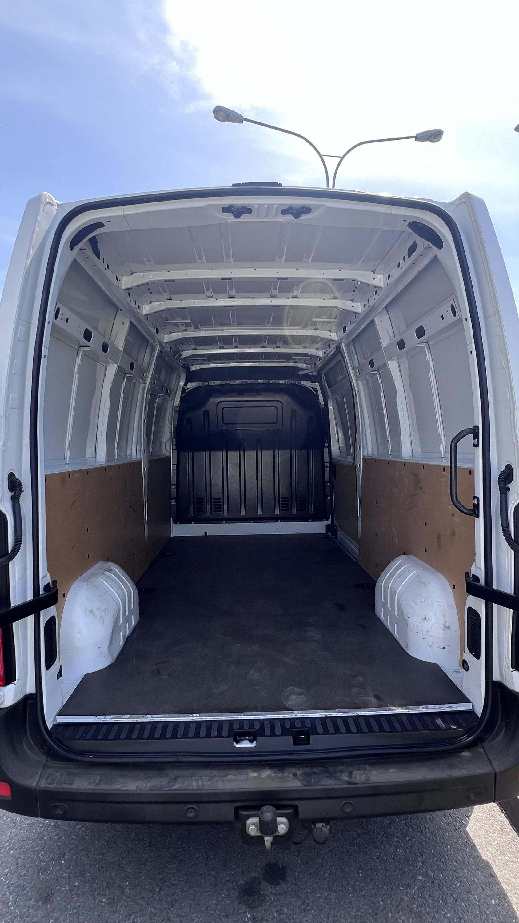 Půjčovna dodávek v Brně foto 3